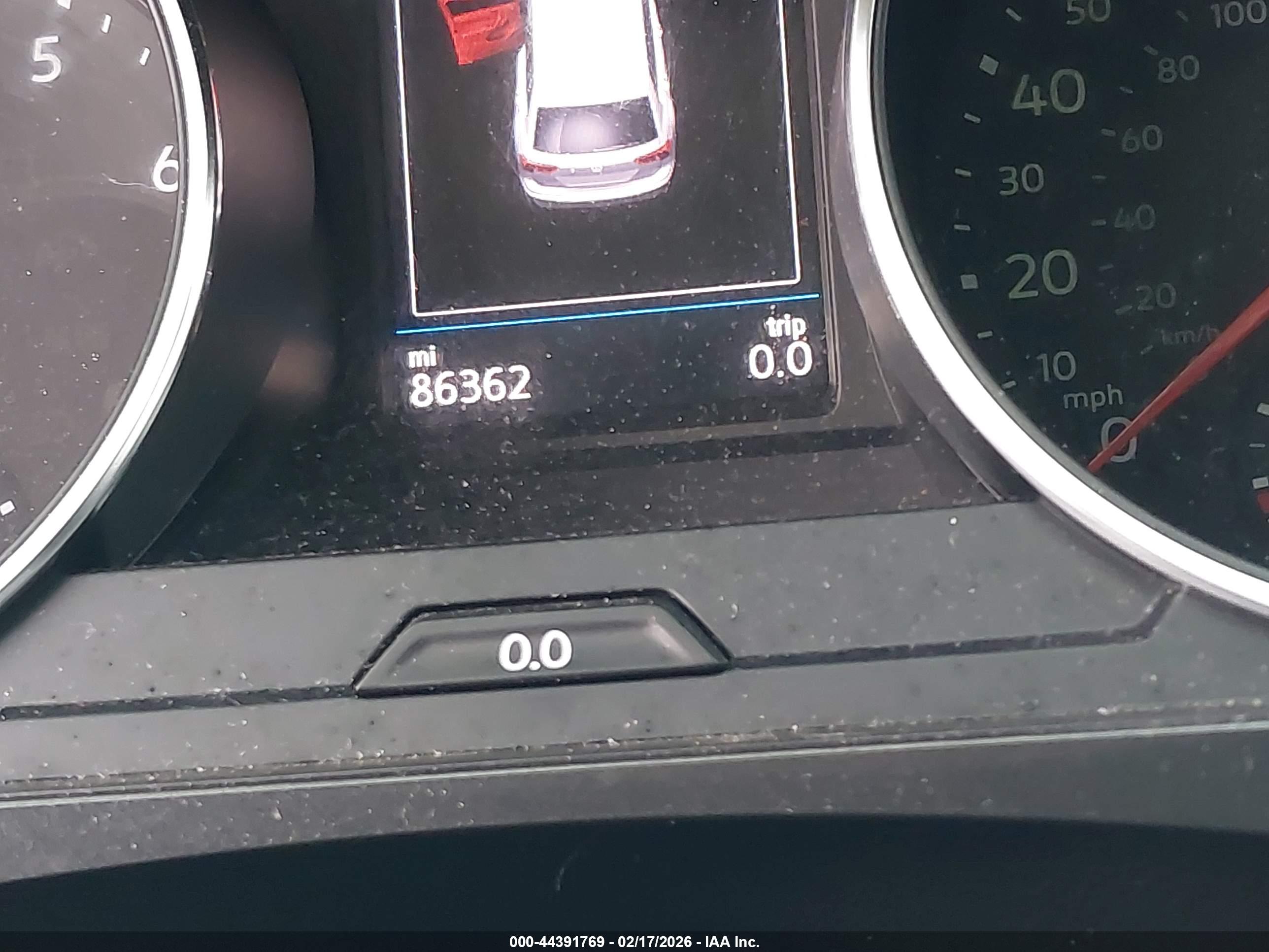 VOLKSWAGEN TIGUAN image 7