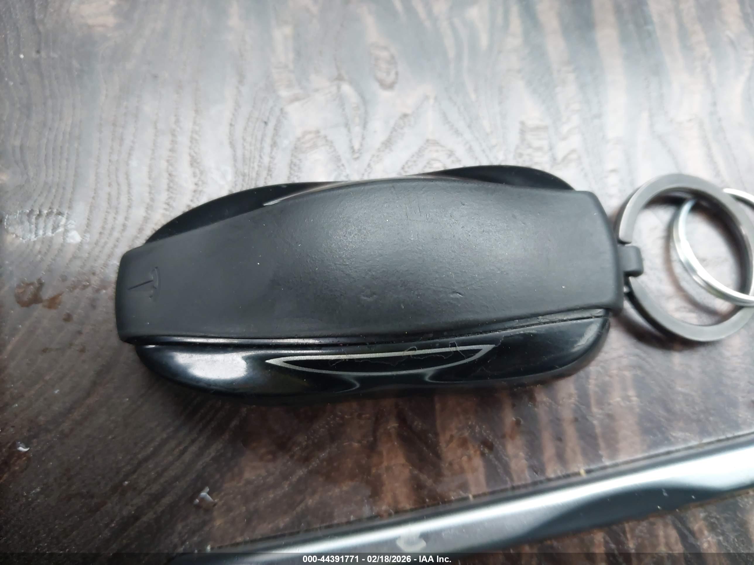 TESLA MODEL image 11