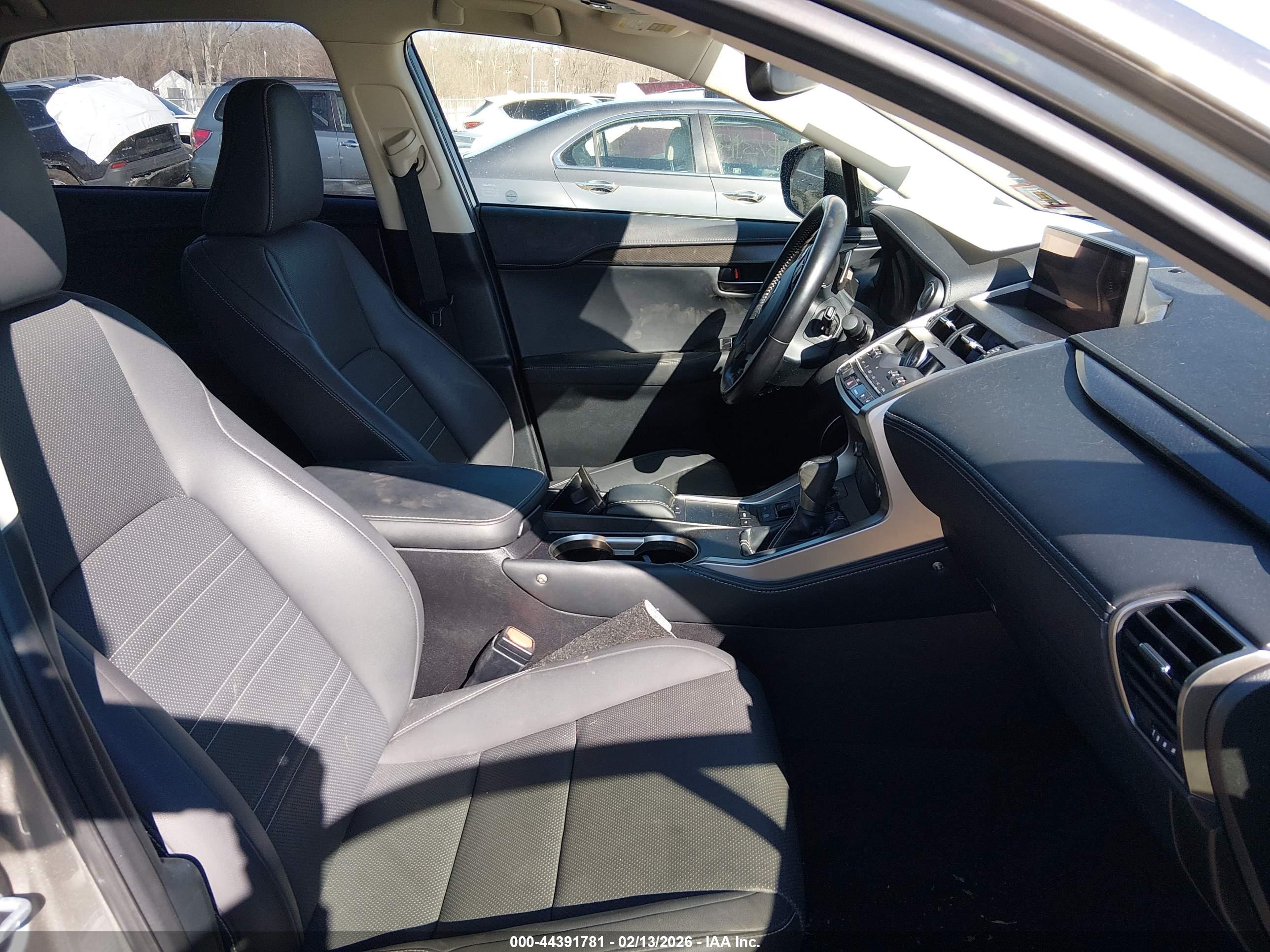 LEXUS NX image 5