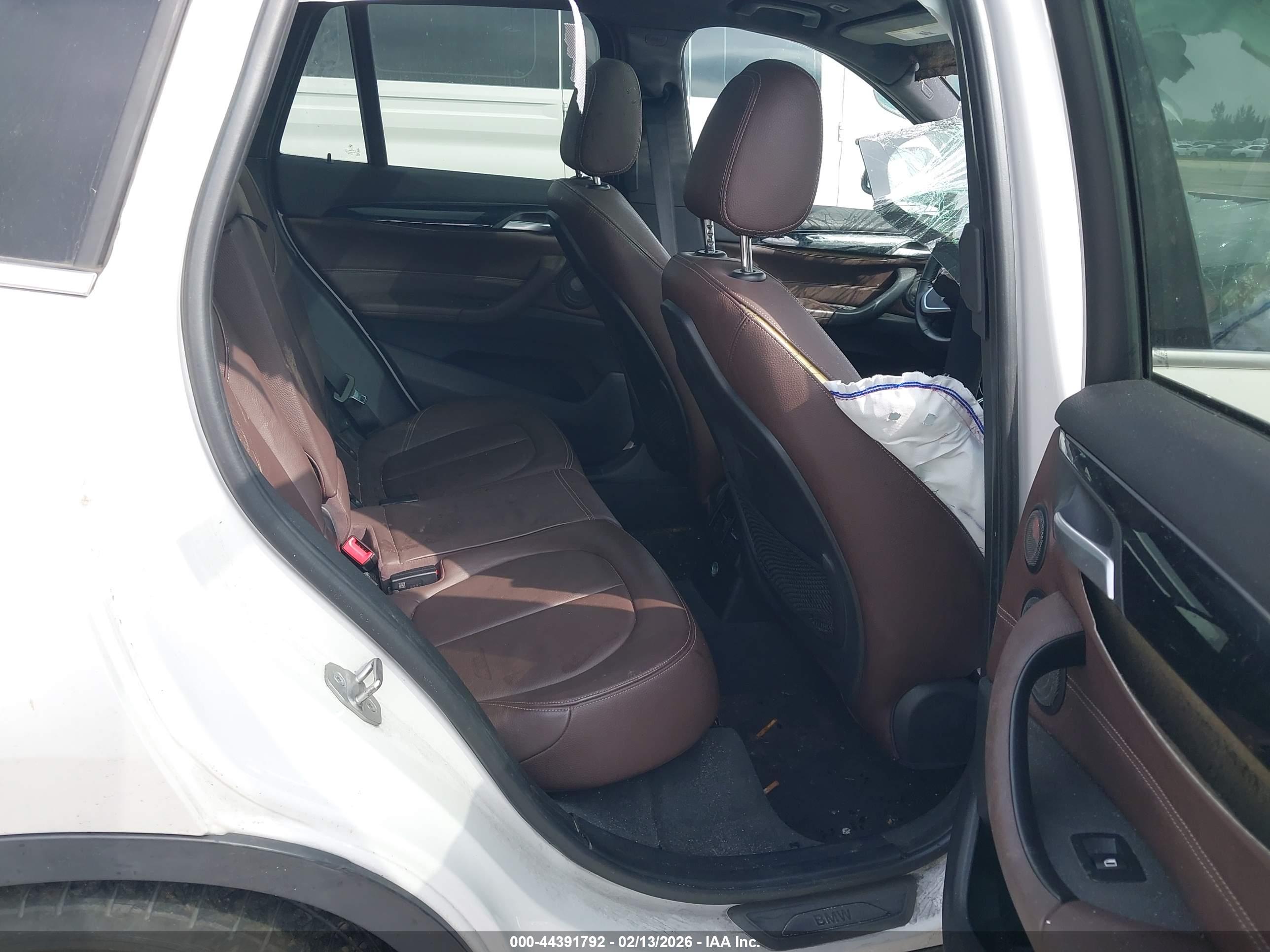 BMW X1 image 8