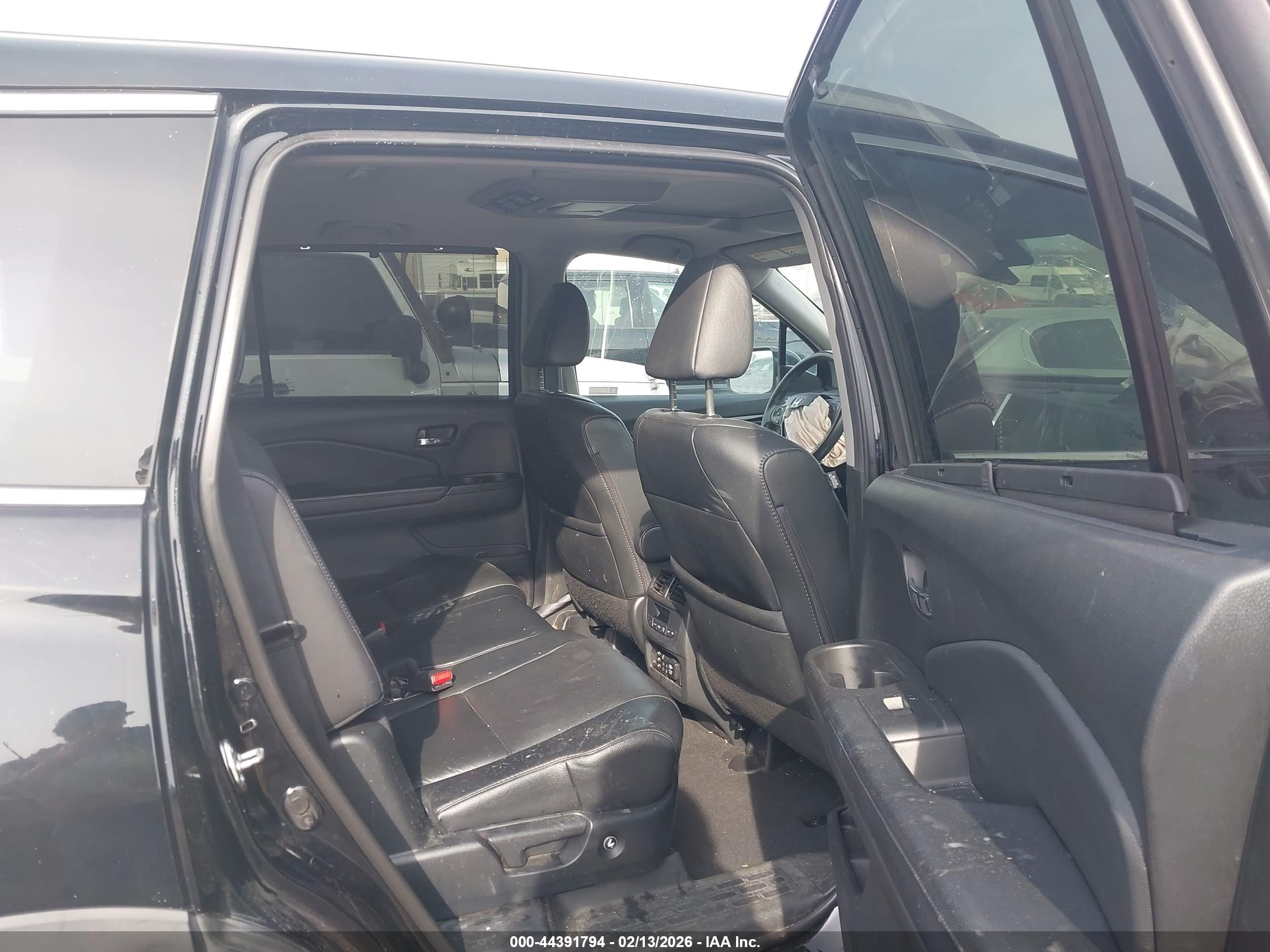HONDA PILOT image 8