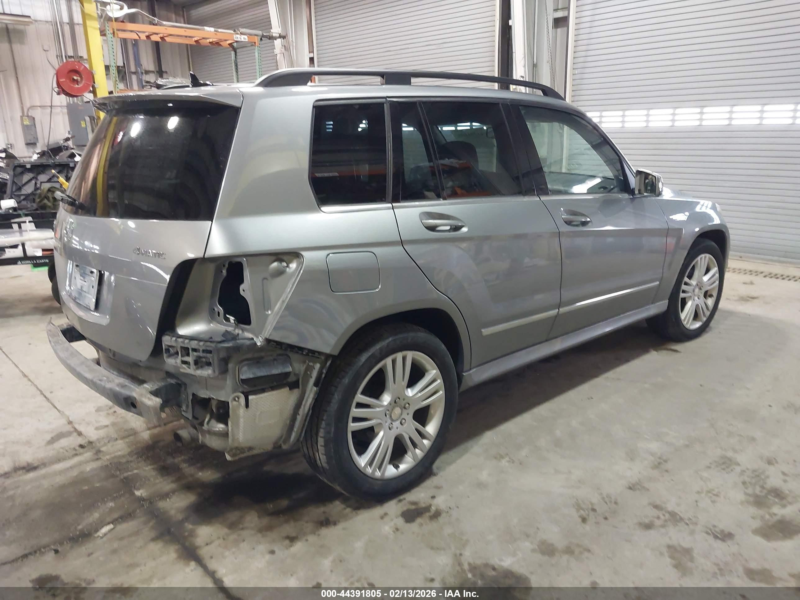 MERCEDES-BENZ GLK image 4
