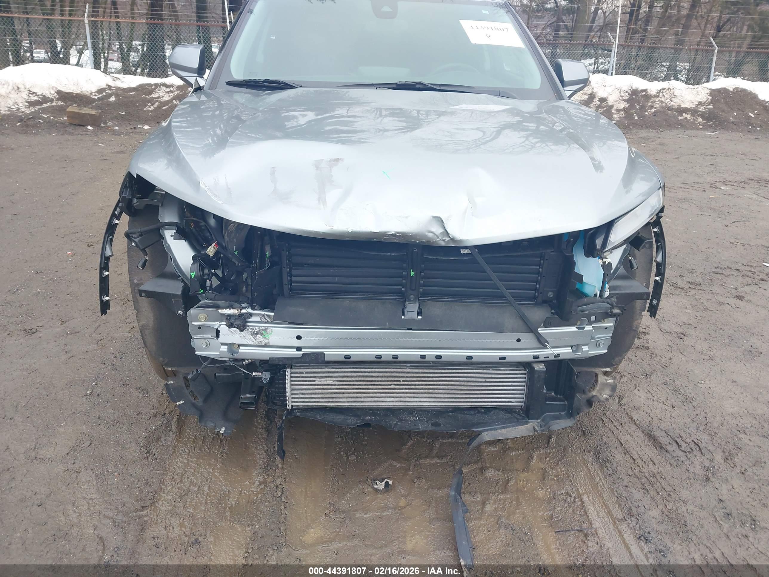 CHEVROLET BLAZER image 6