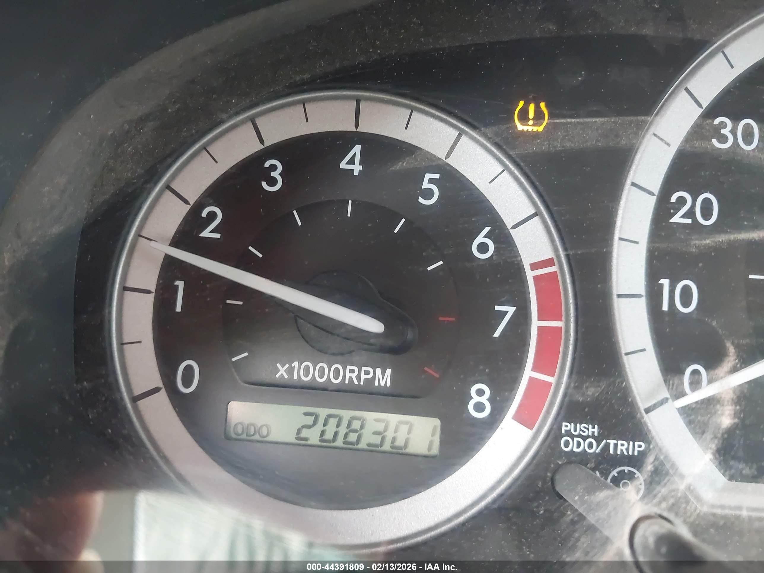 TOYOTA SIENNA image 7