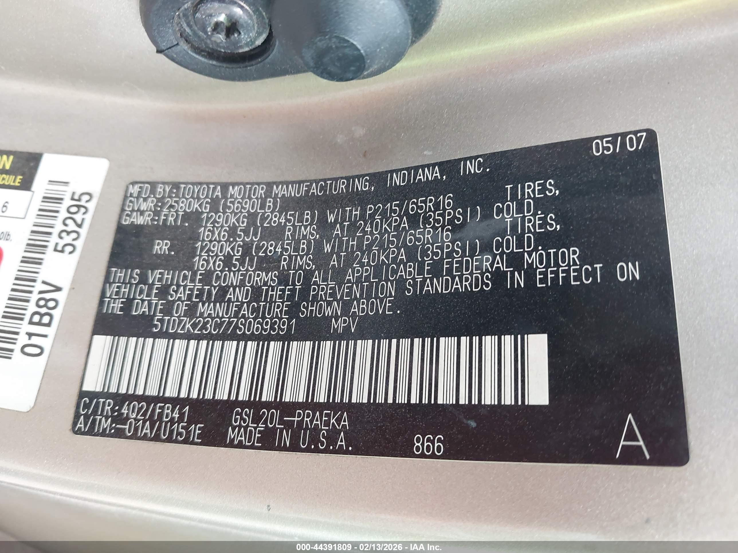 TOYOTA SIENNA image 9