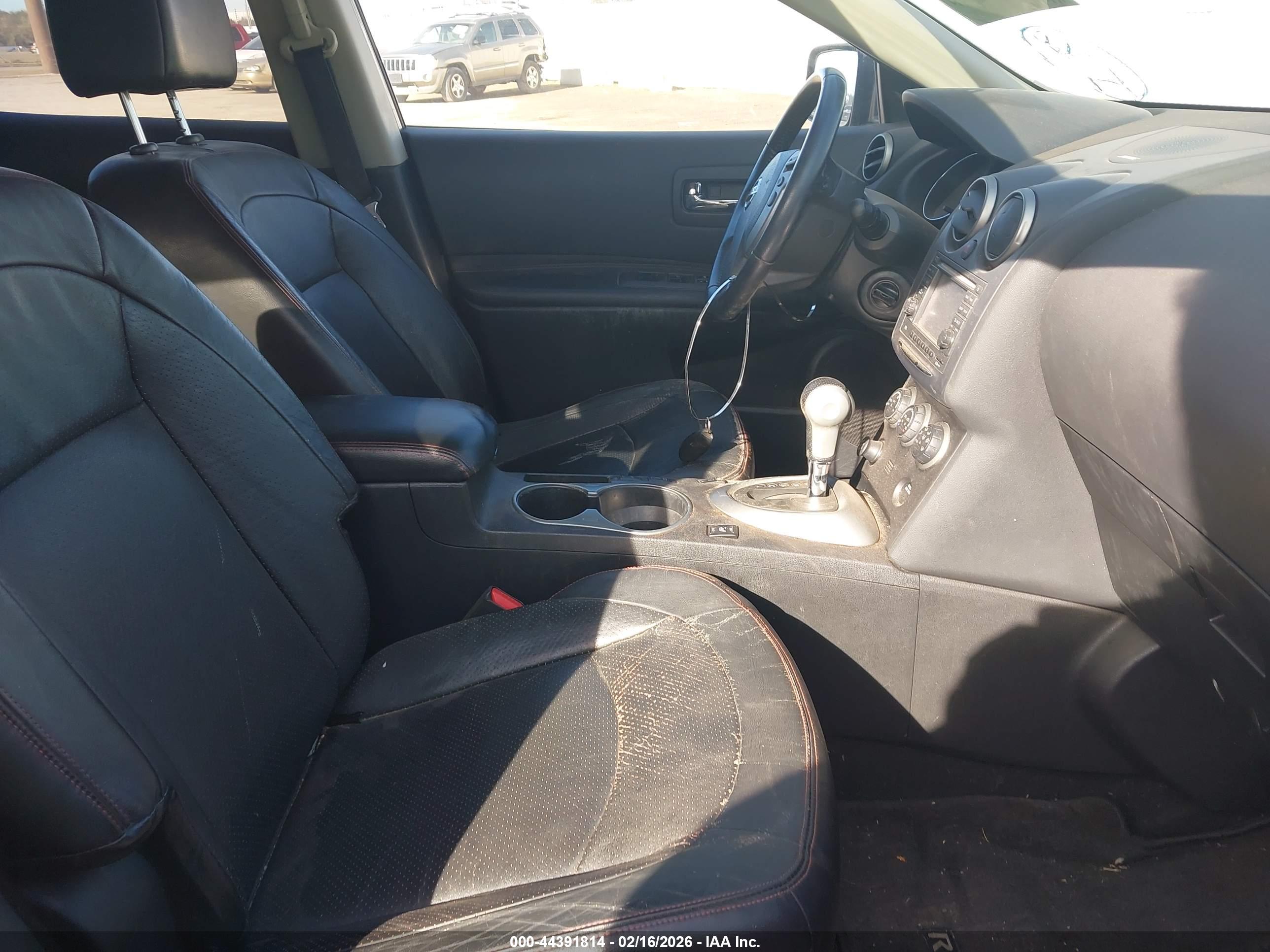 NISSAN ROGUE image 5