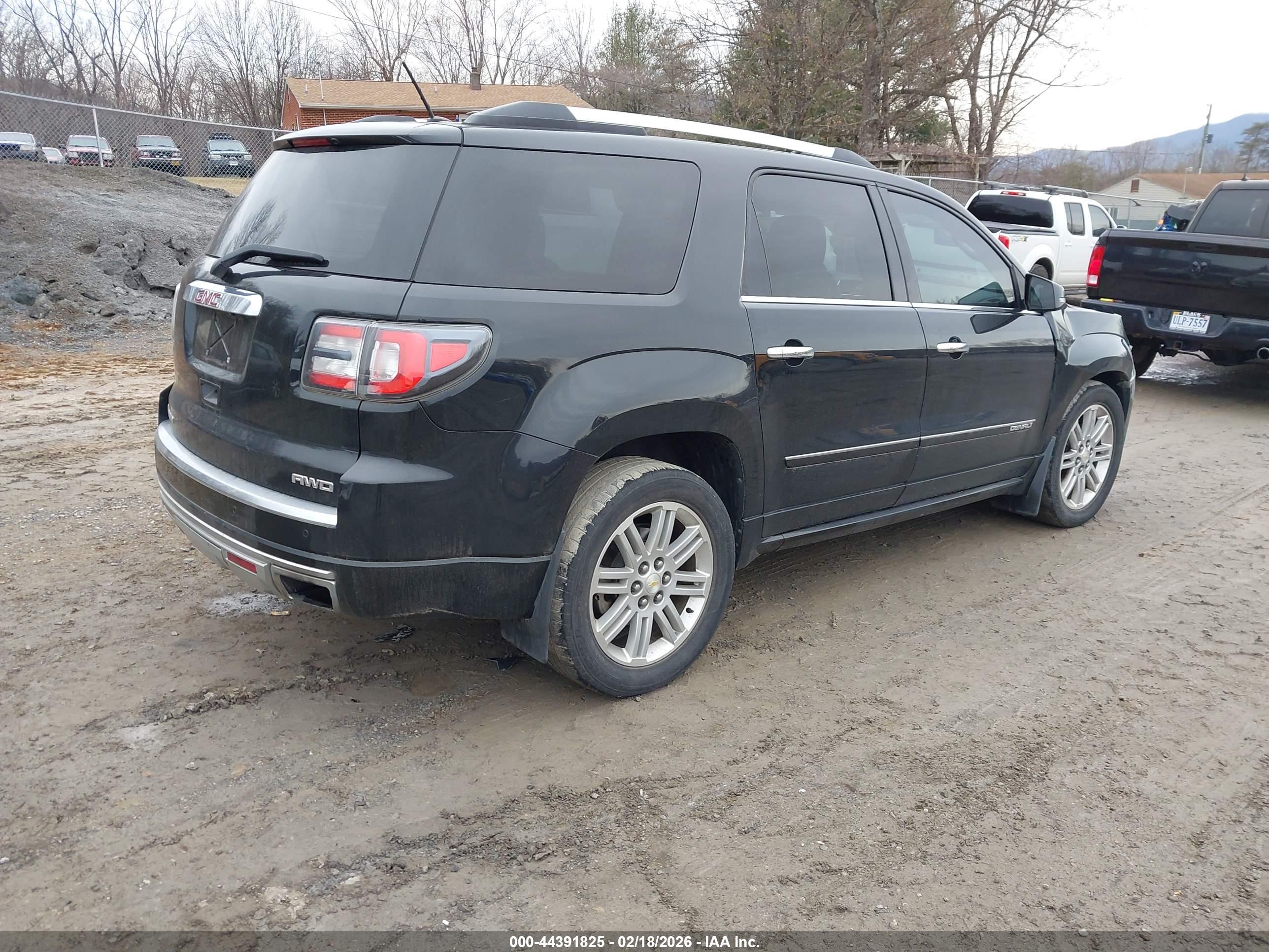 GMC ACADIA image 4