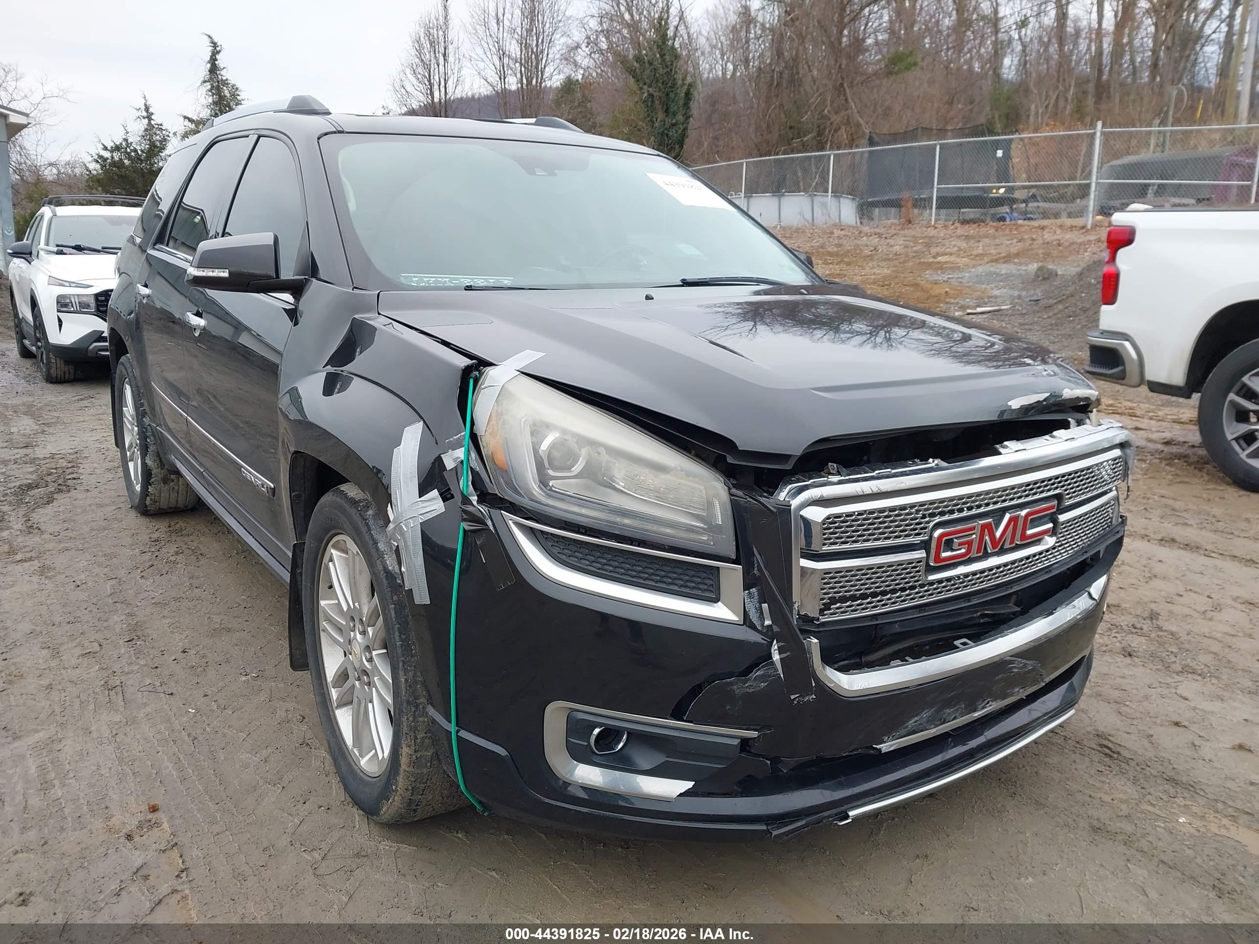 GMC ACADIA image 6