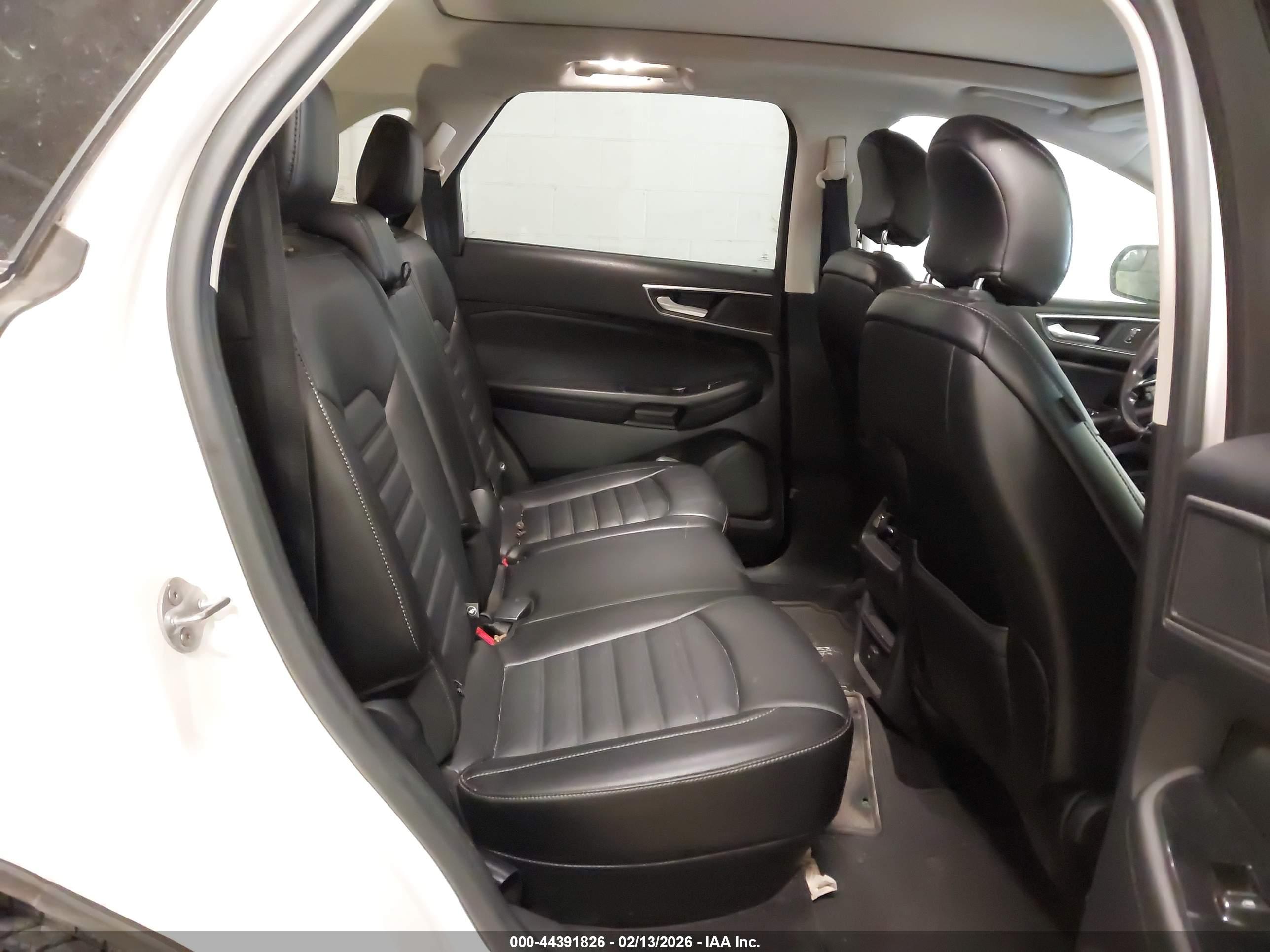 FORD EDGE image 8