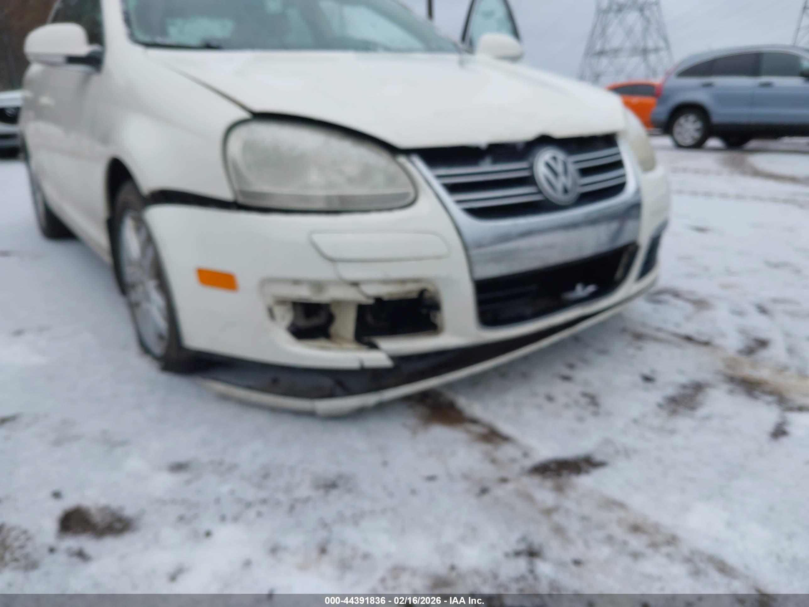 VOLKSWAGEN JETTA image 6