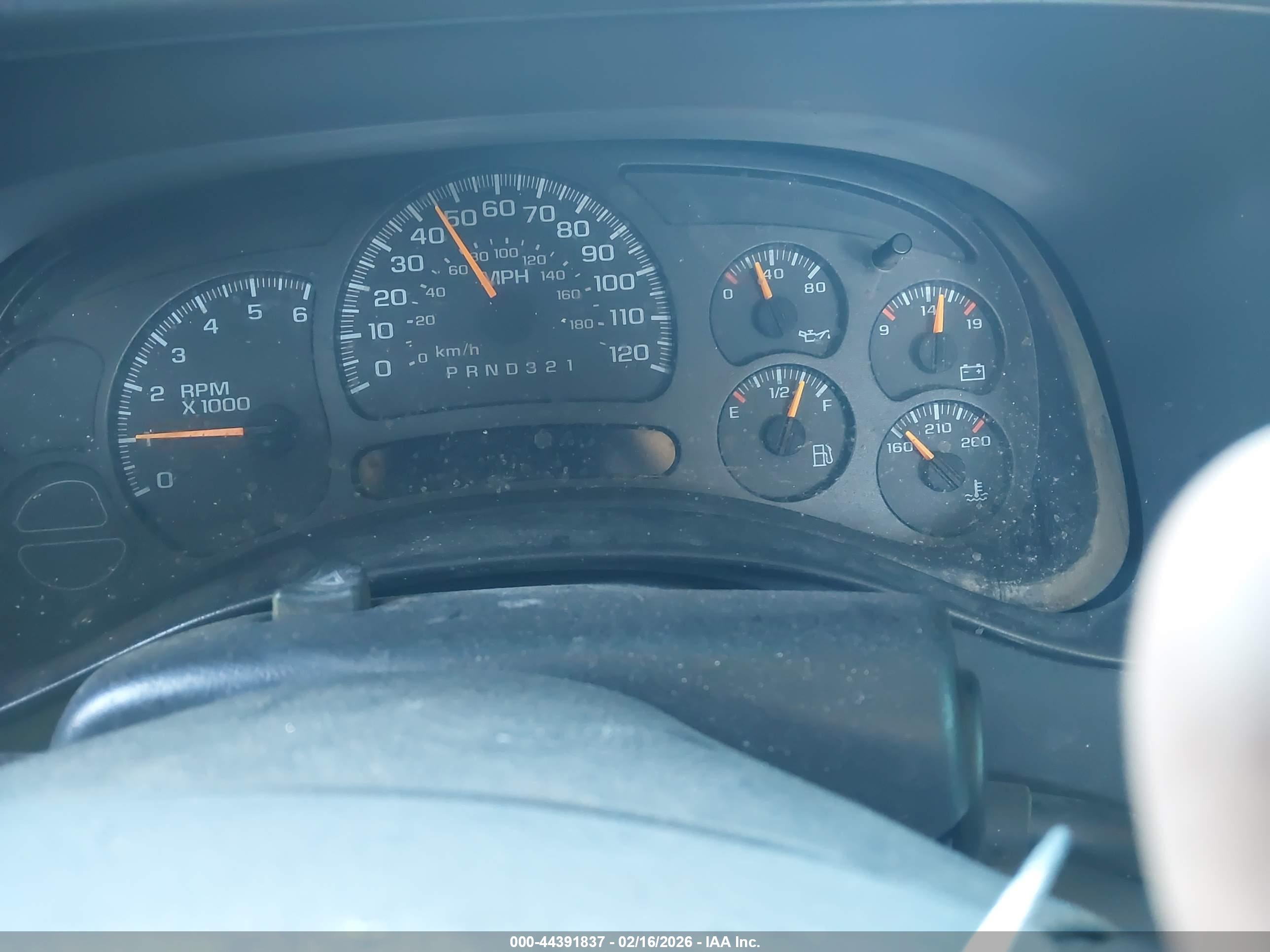 CHEVROLET SILVERADO image 7