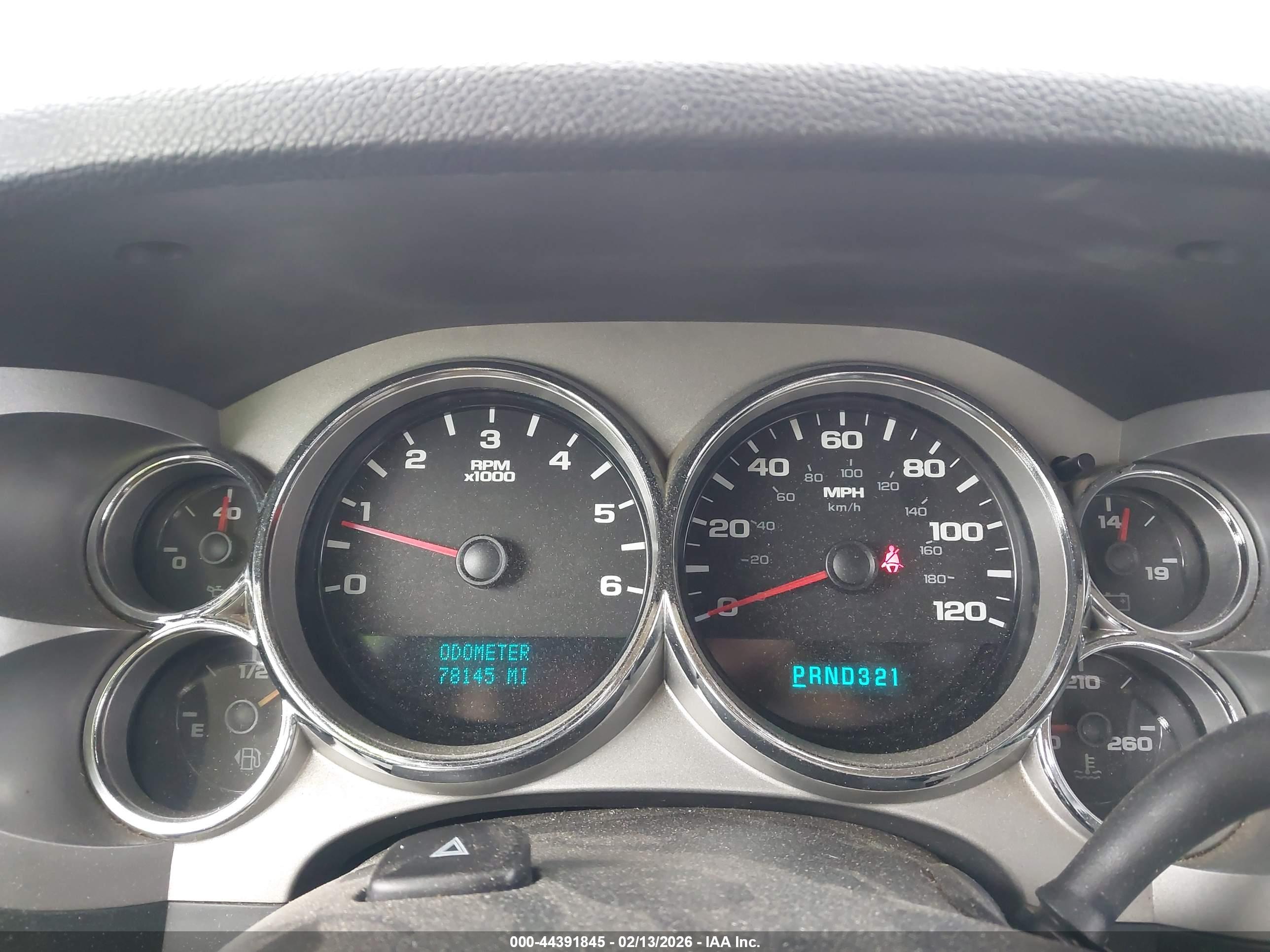 CHEVROLET SILVERADO image 7