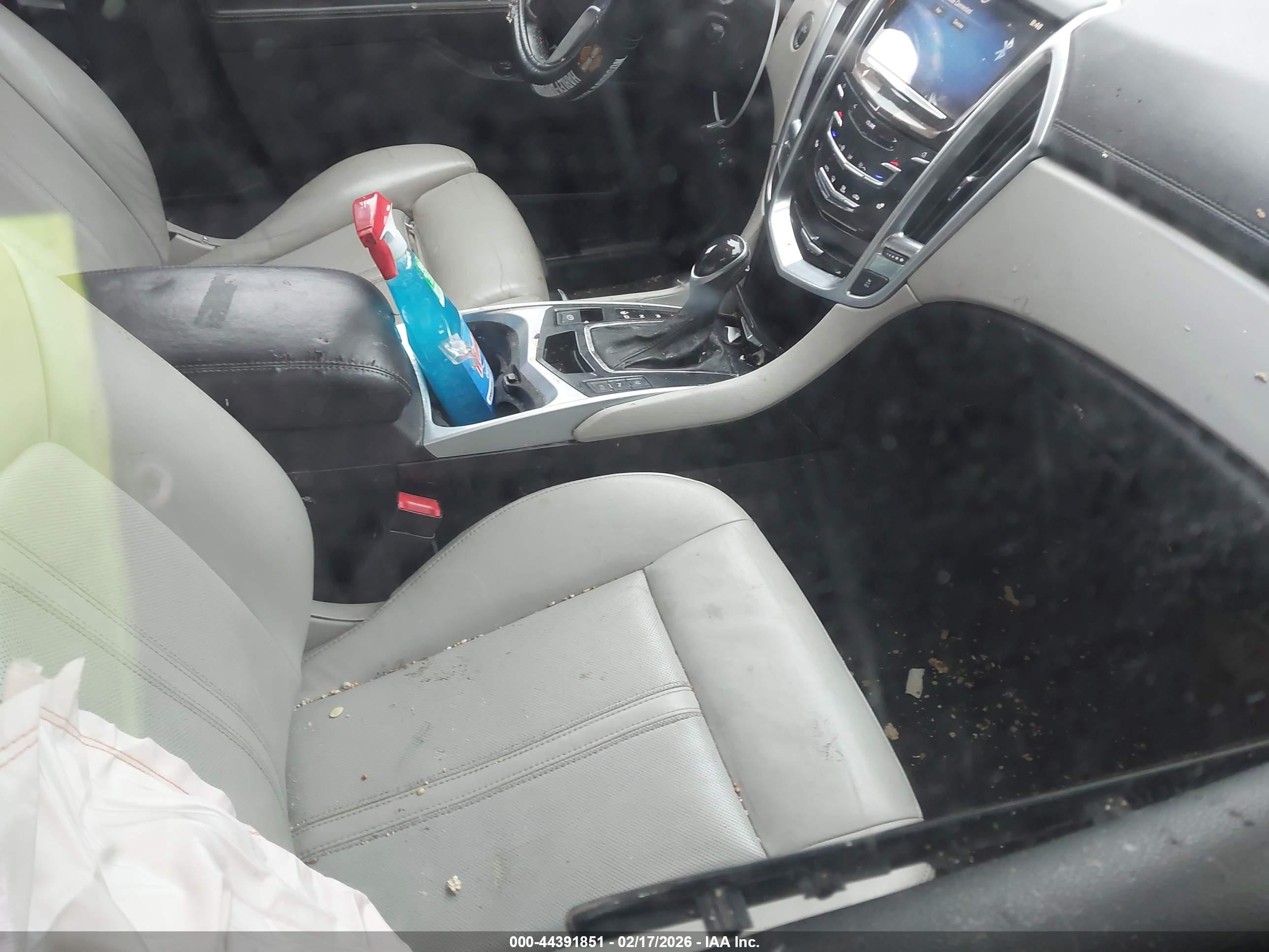 CADILLAC SRX image 5