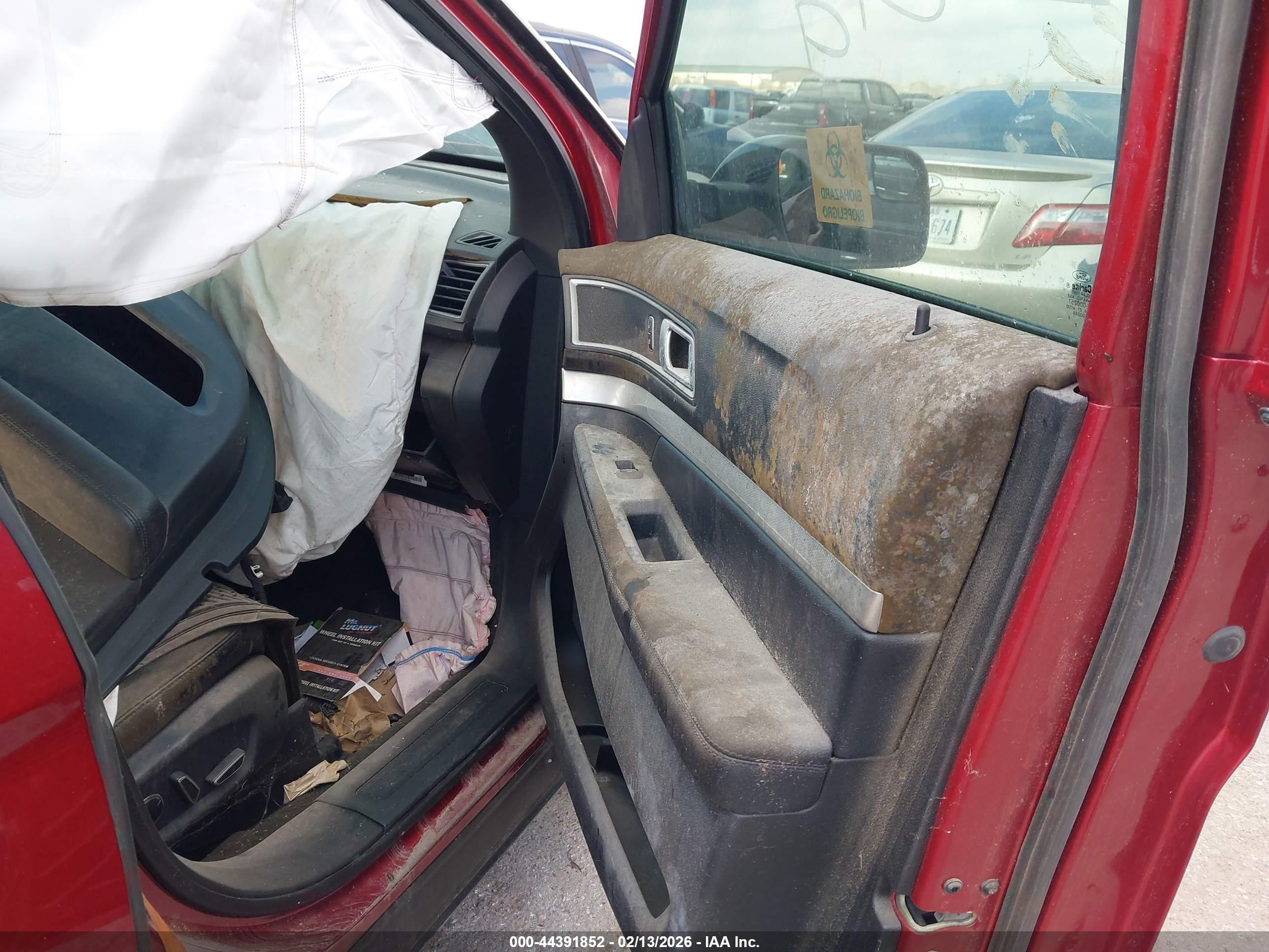 FORD EXPLORER image 5