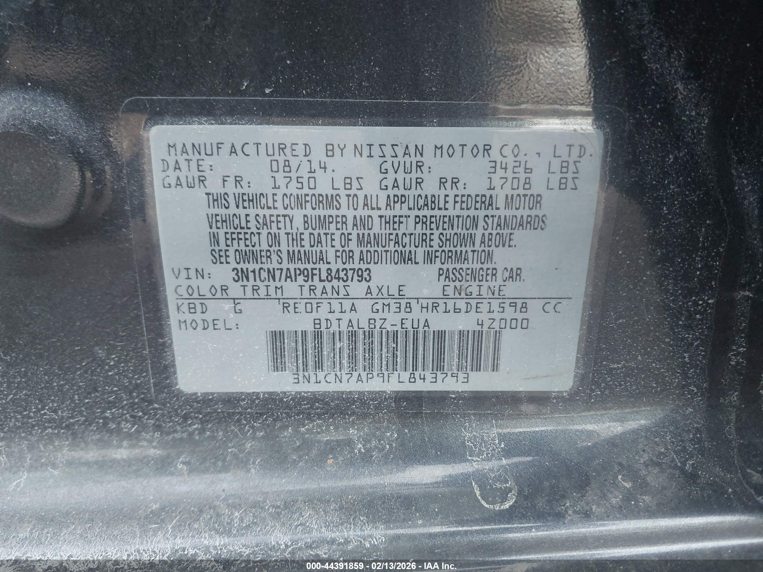 NISSAN VERSA image 9