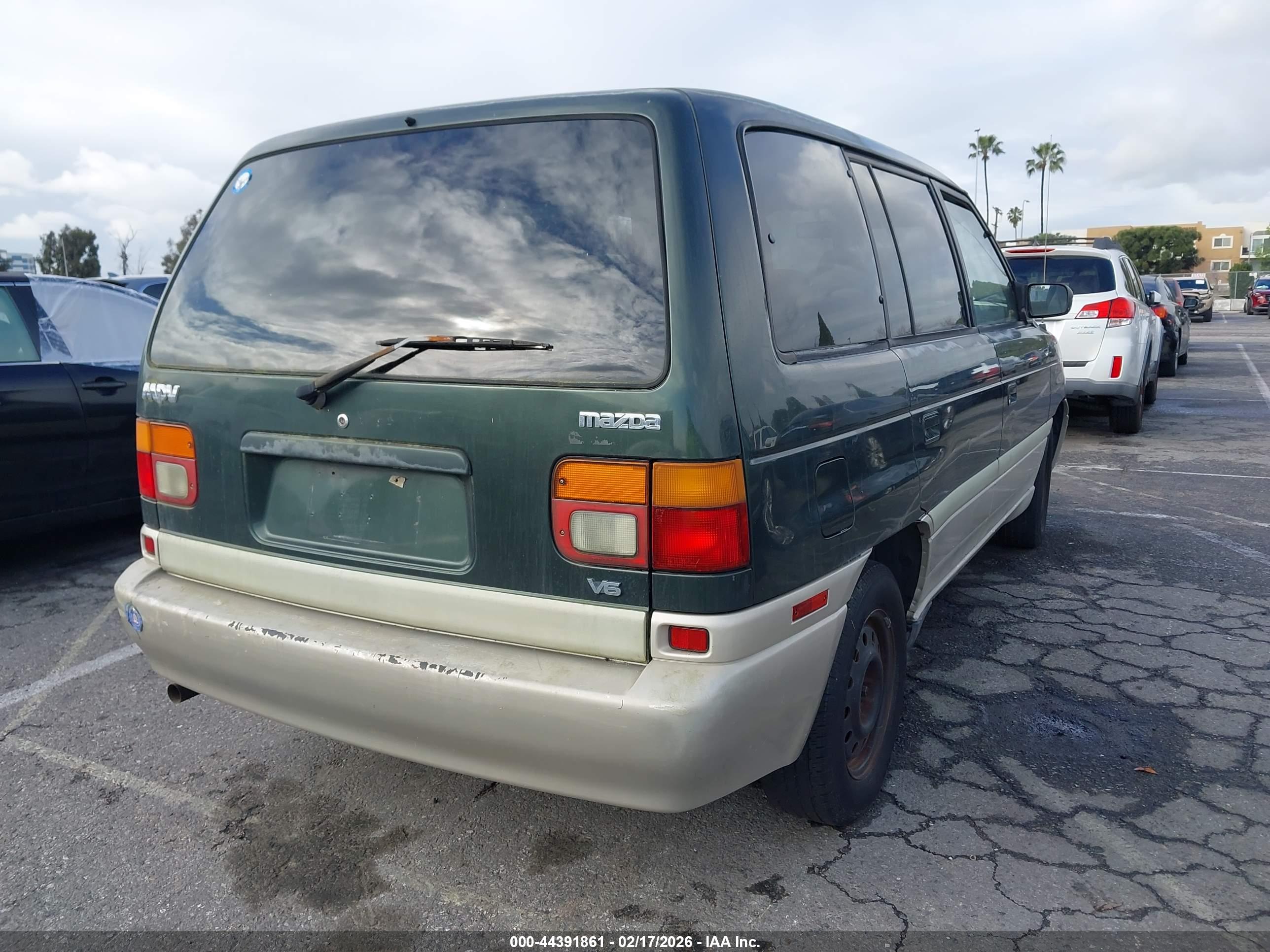 MAZDA MPV image 4