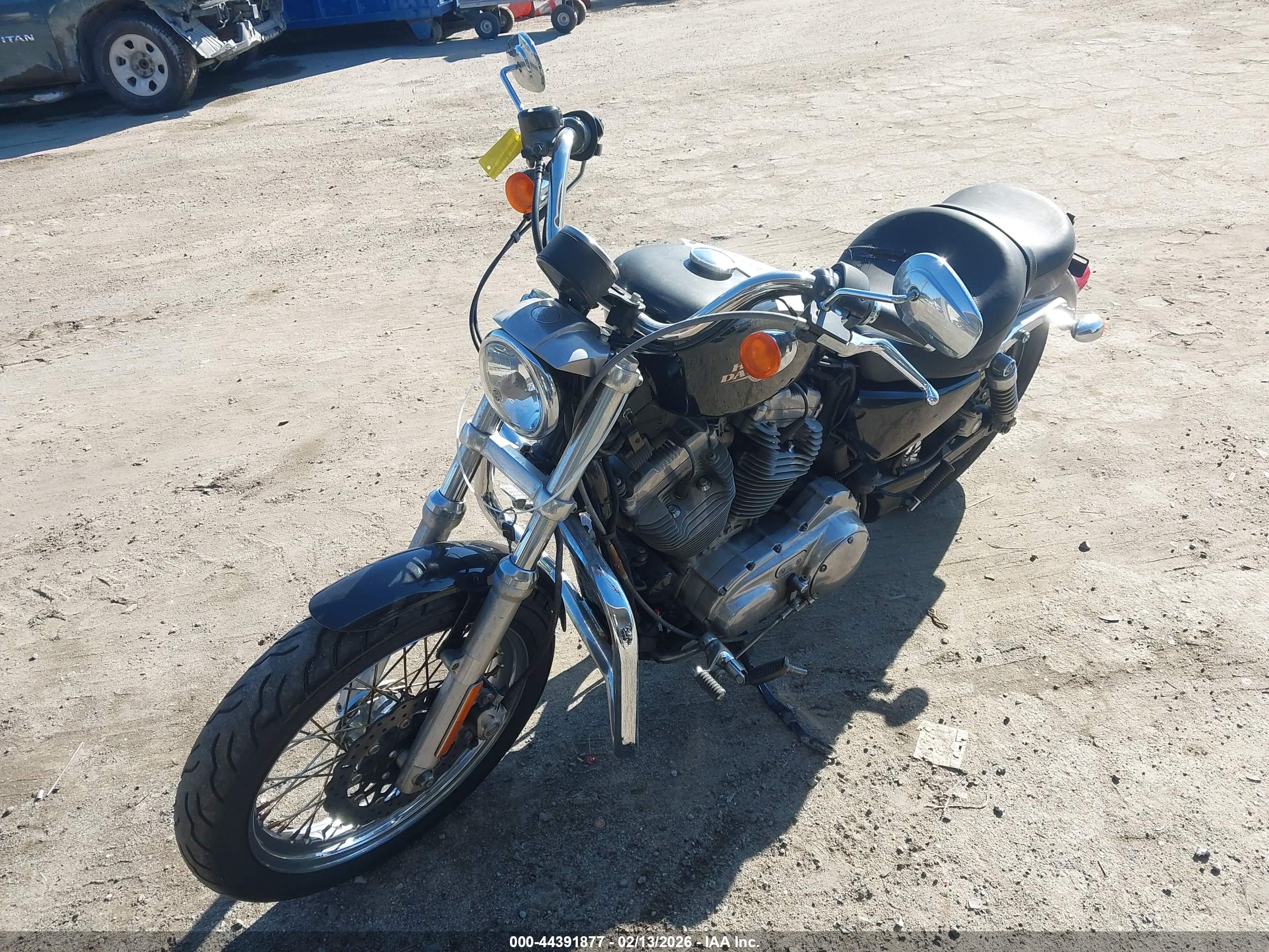 HARLEY-DAVIDSON XL883 image 2