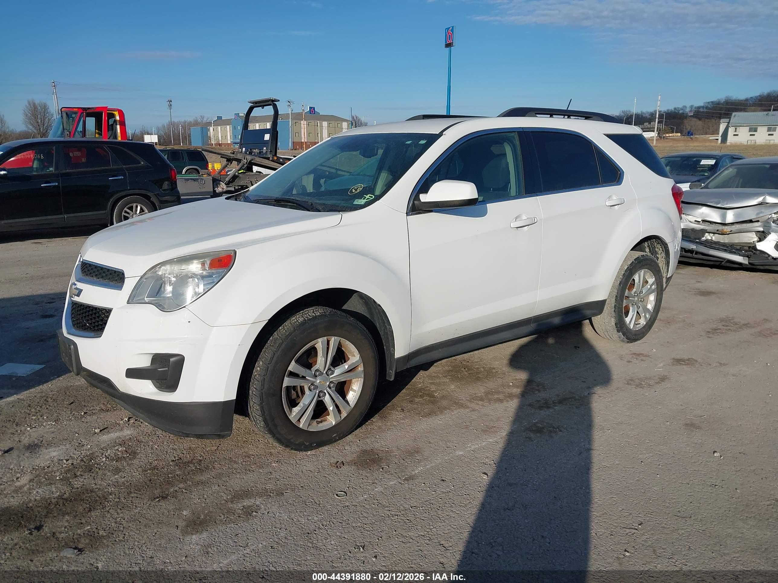 CHEVROLET EQUINOX image 2