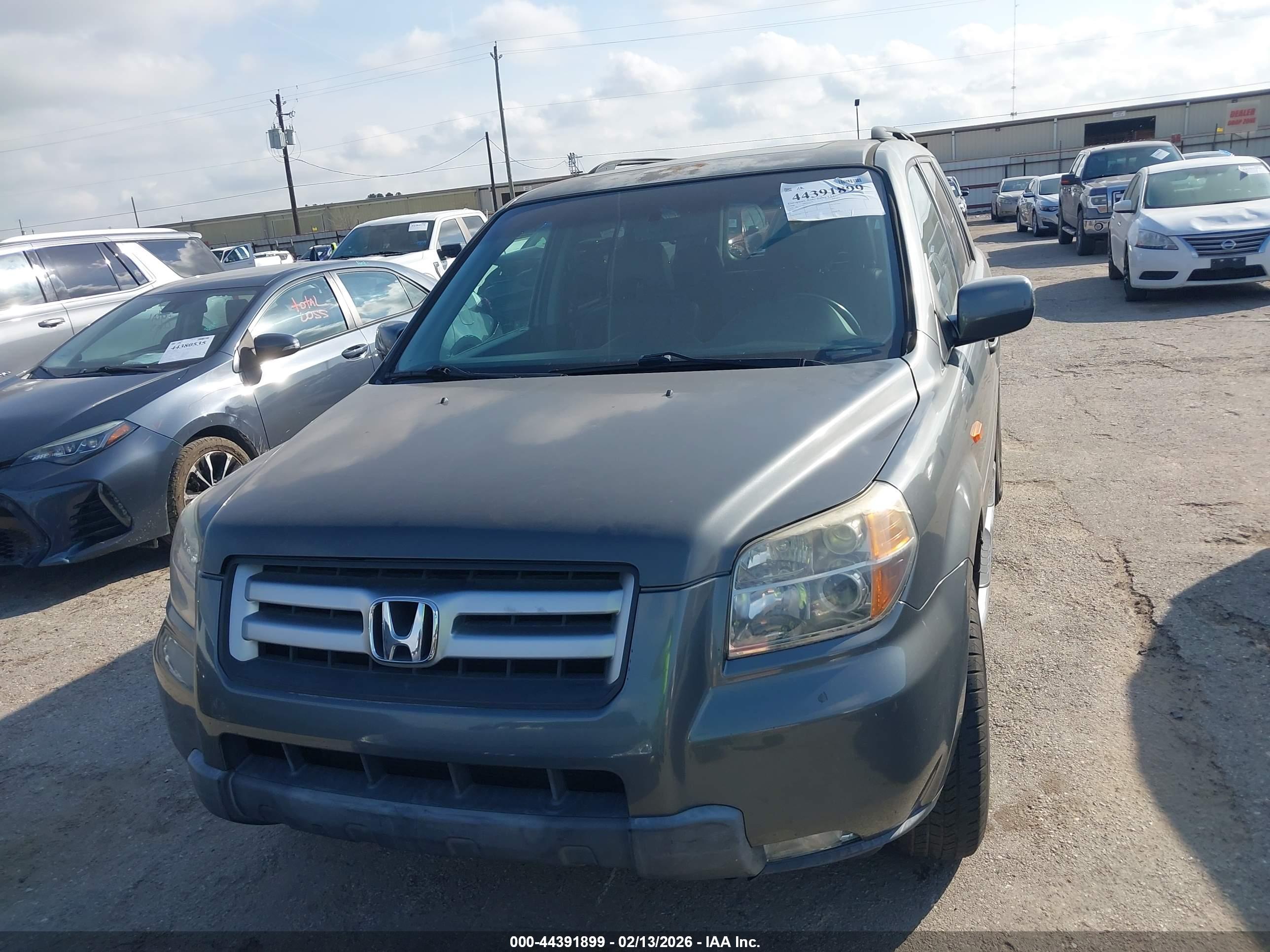 HONDA PILOT image 6