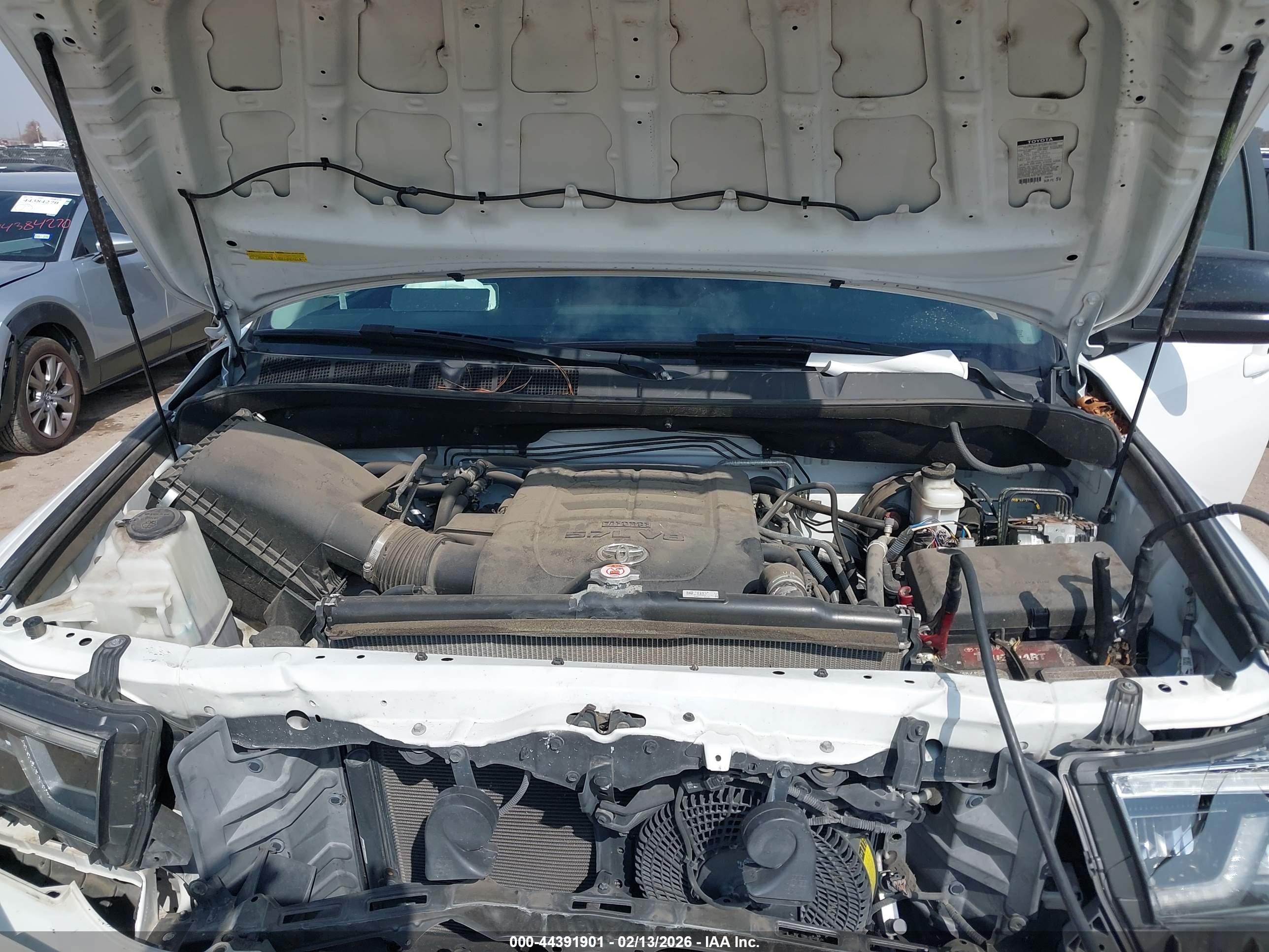 TOYOTA SEQUOIA image 10