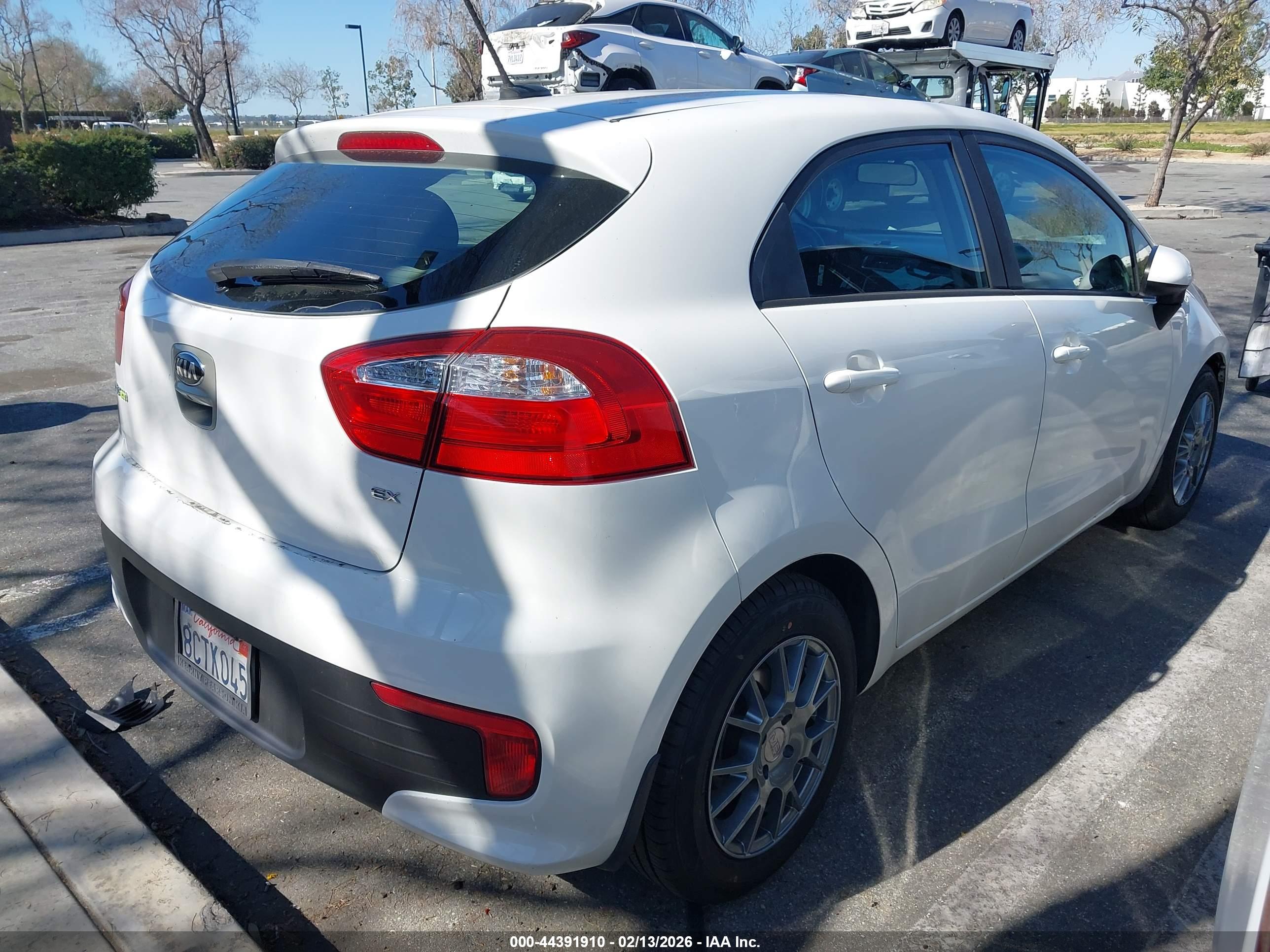 KIA RIO image 4