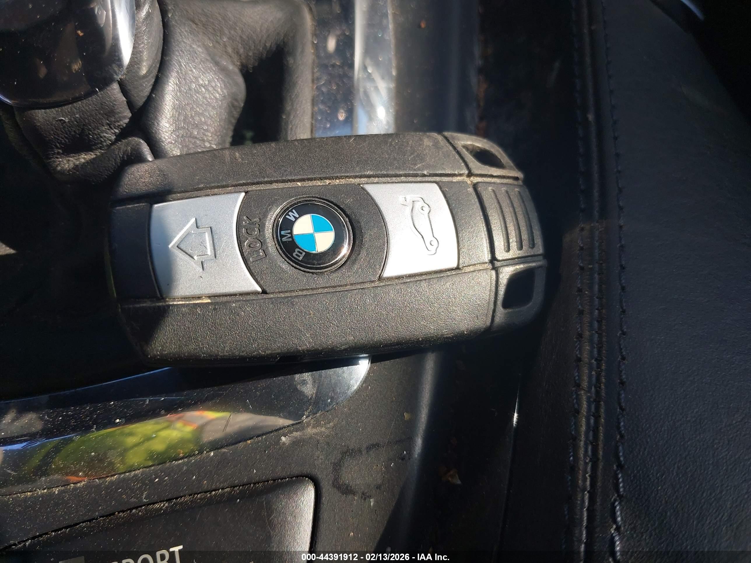 BMW 650I image 11