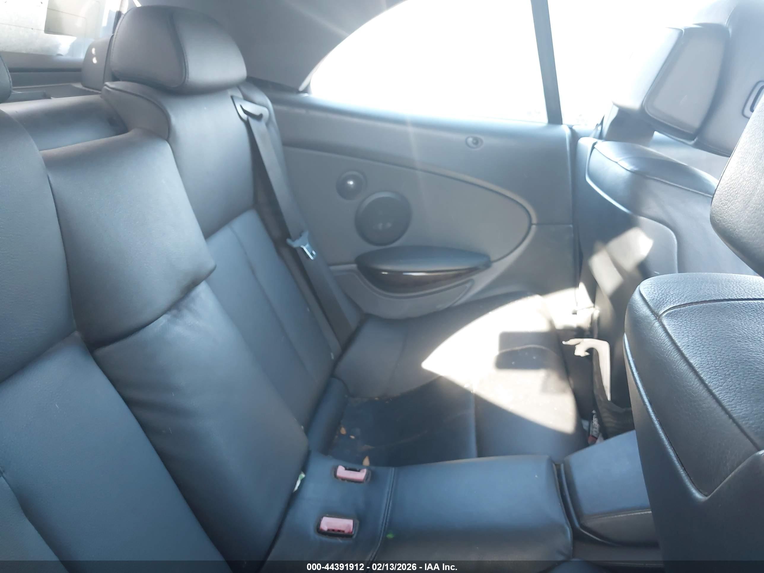 BMW 650I image 8