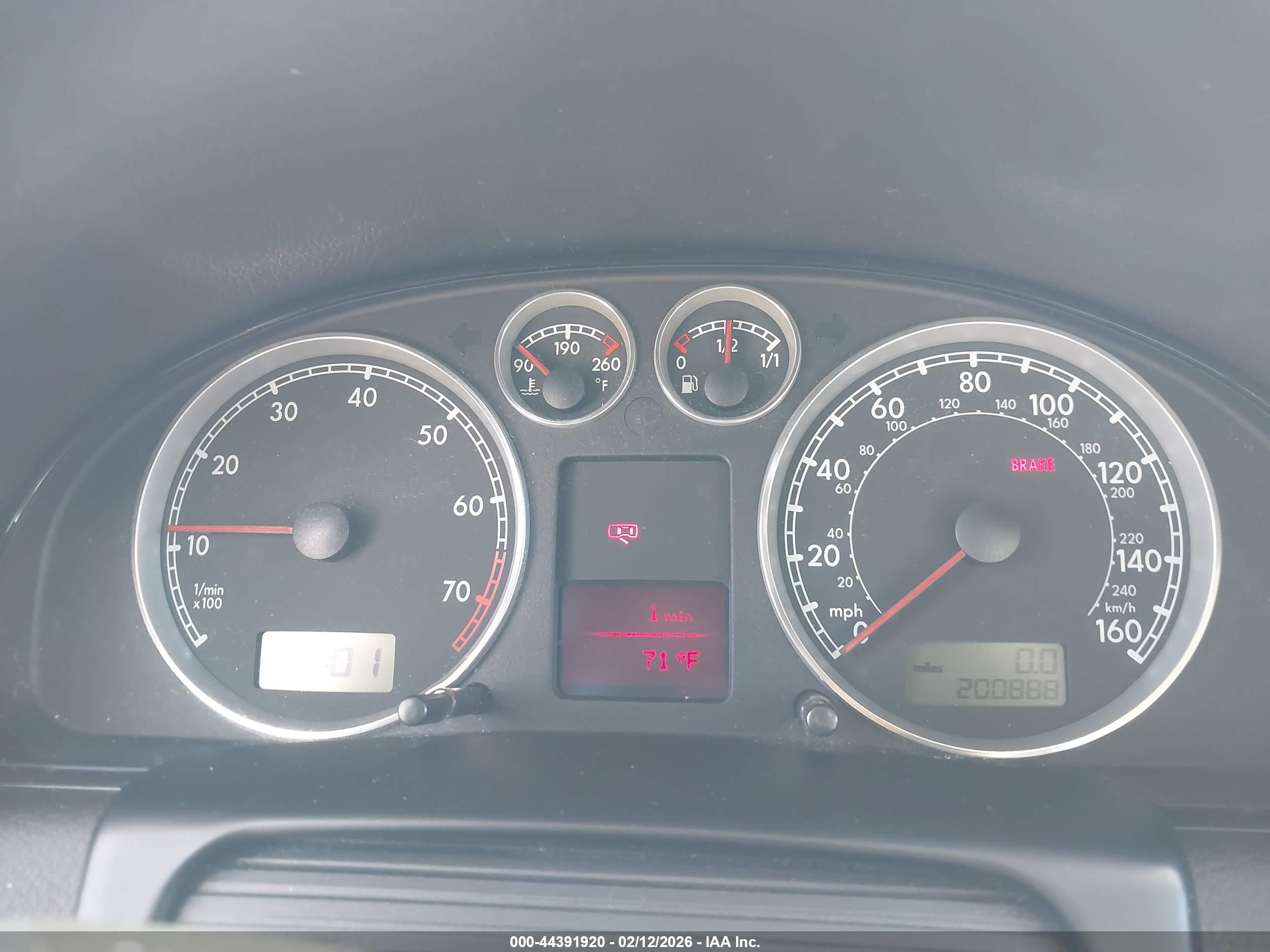 VOLKSWAGEN PASSAT image 7