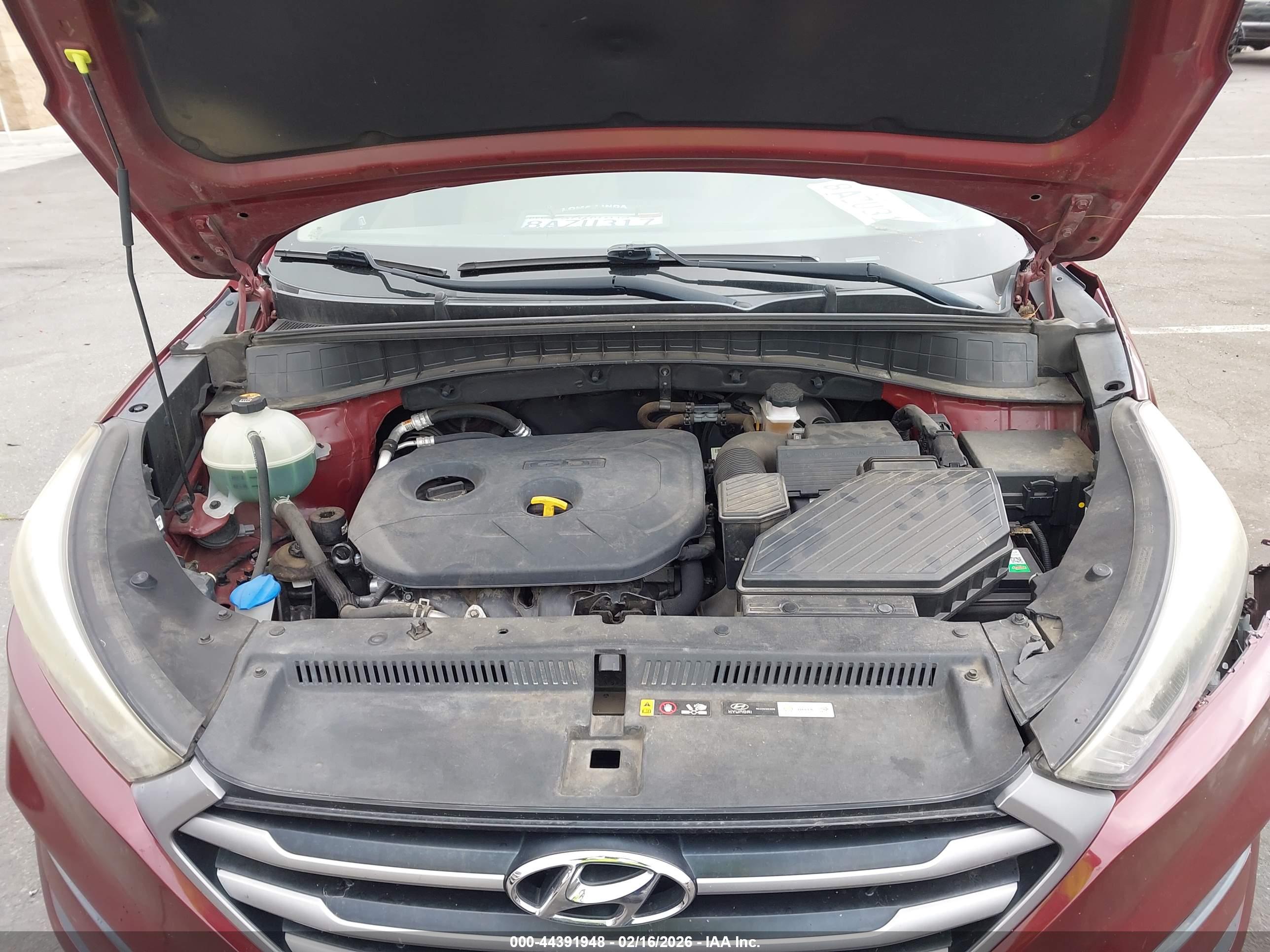 HYUNDAI TUCSON image 10