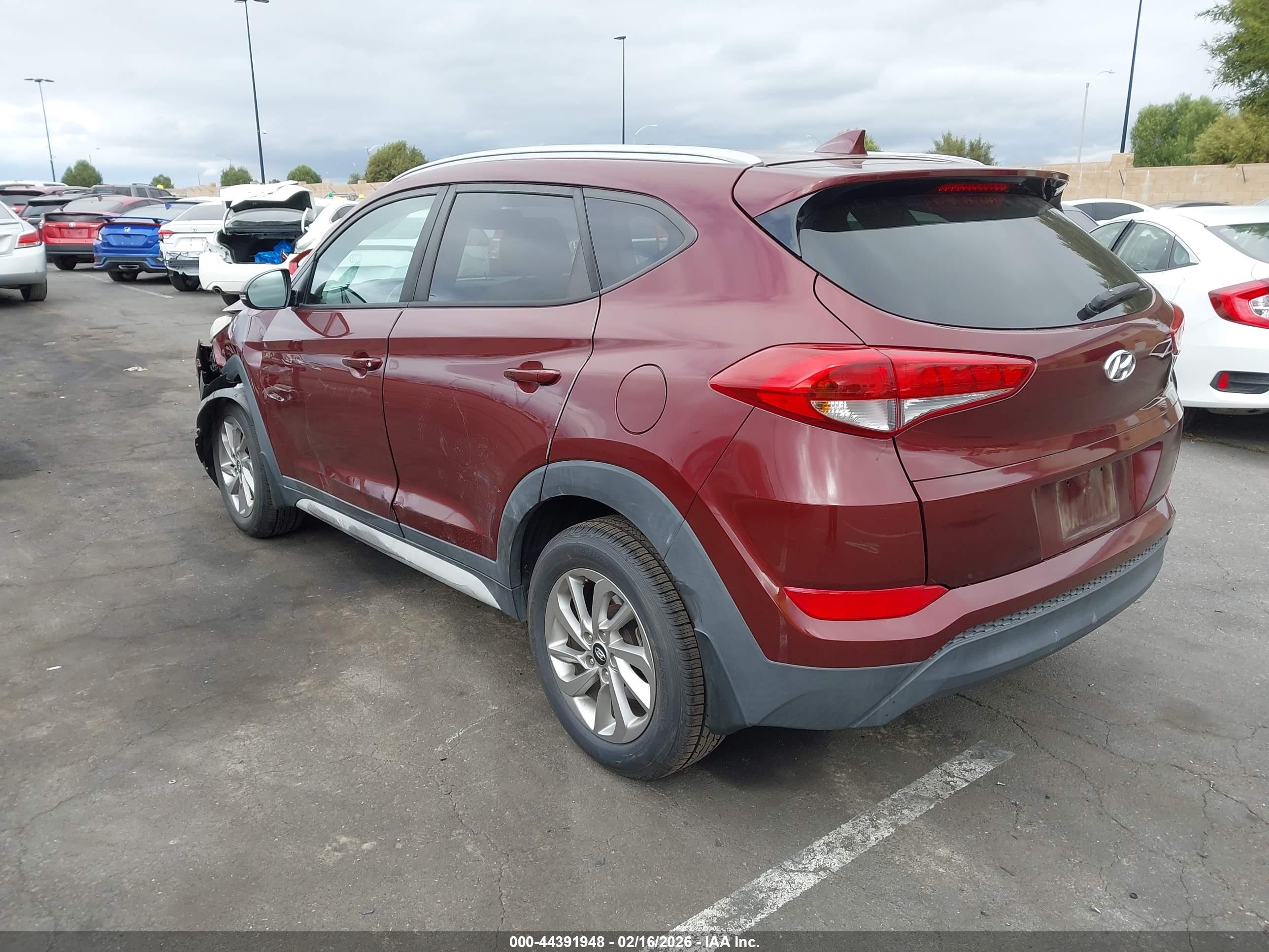 HYUNDAI TUCSON image 3