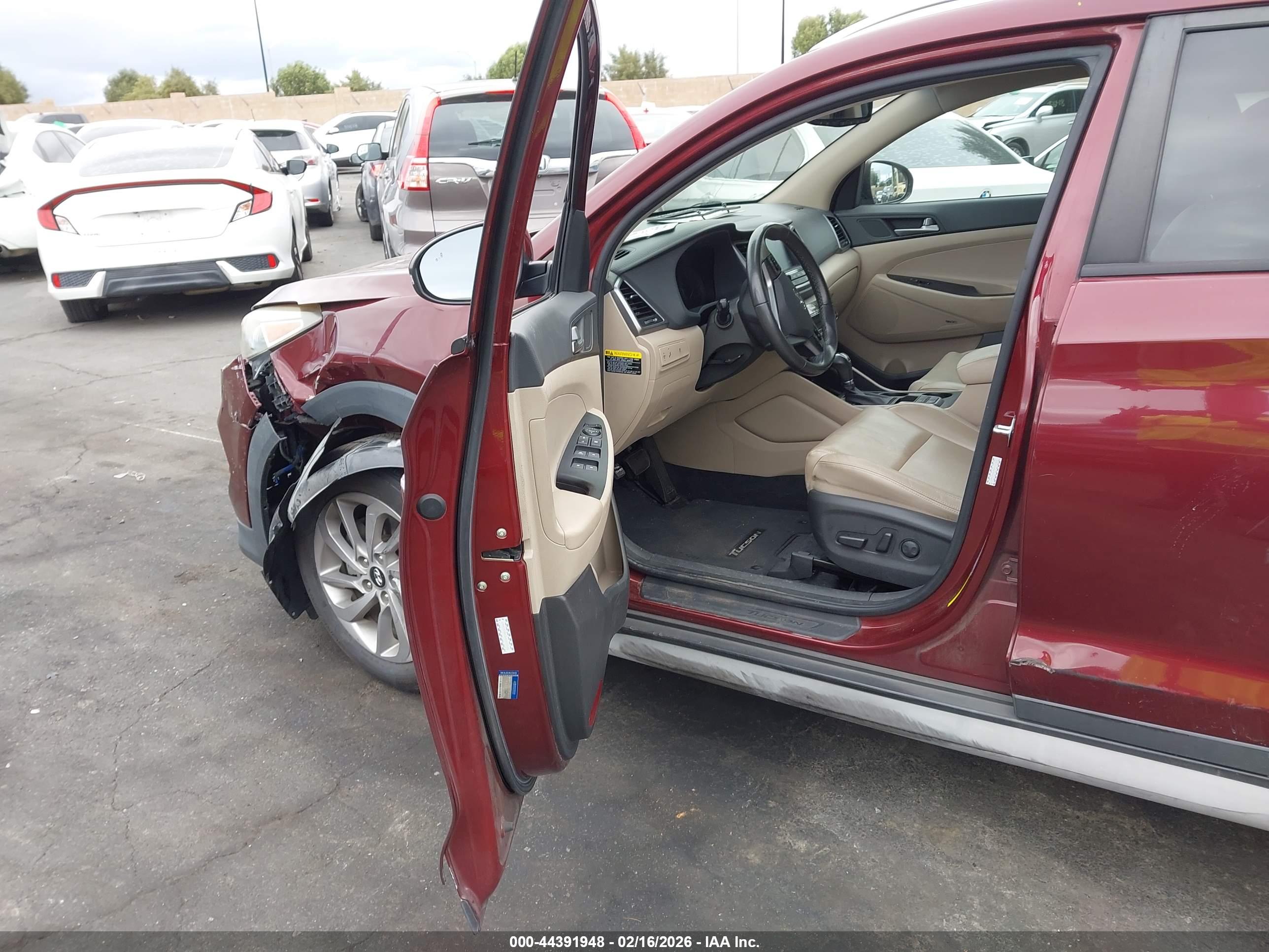 HYUNDAI TUCSON image 5