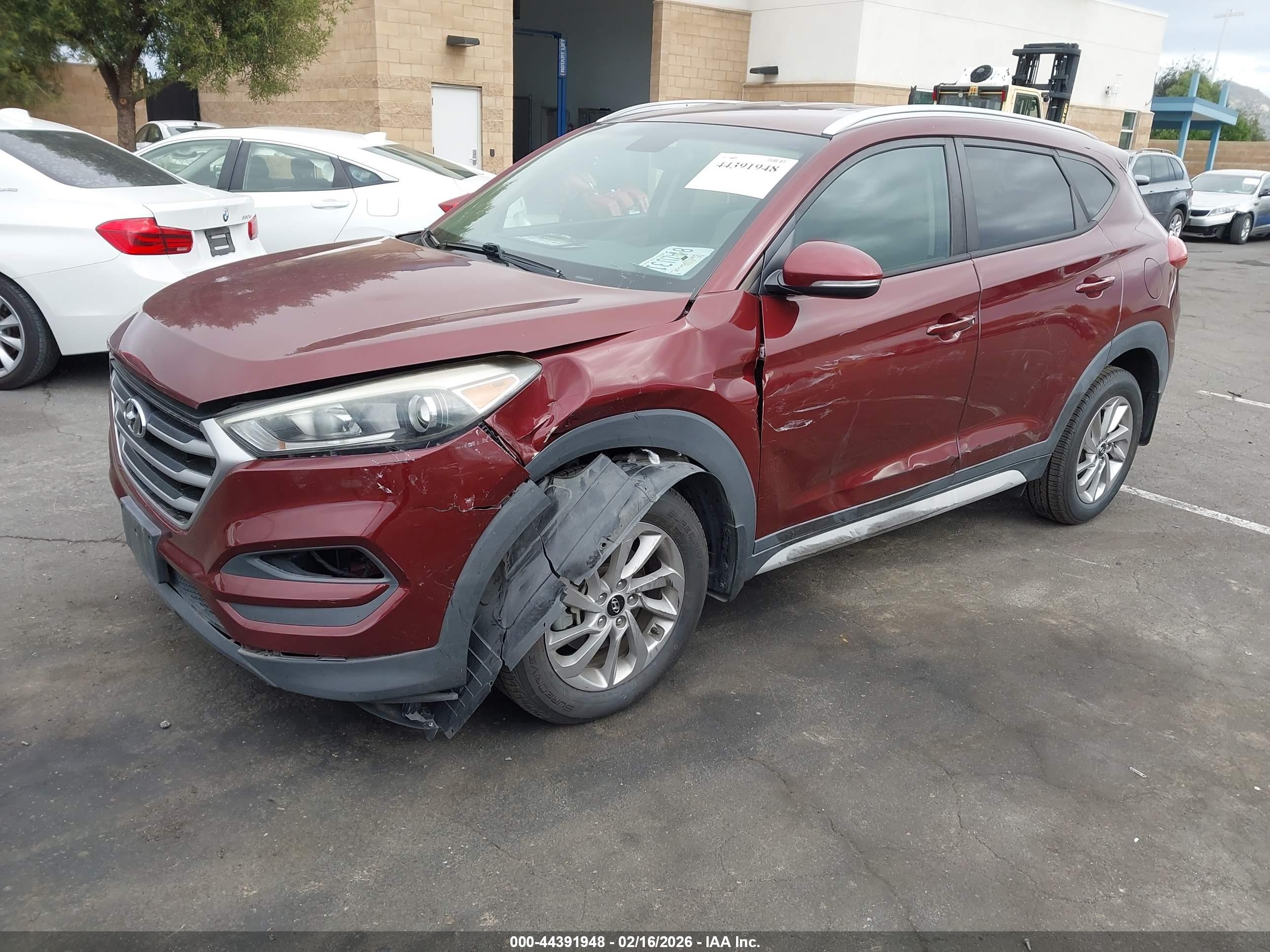 HYUNDAI TUCSON image 6