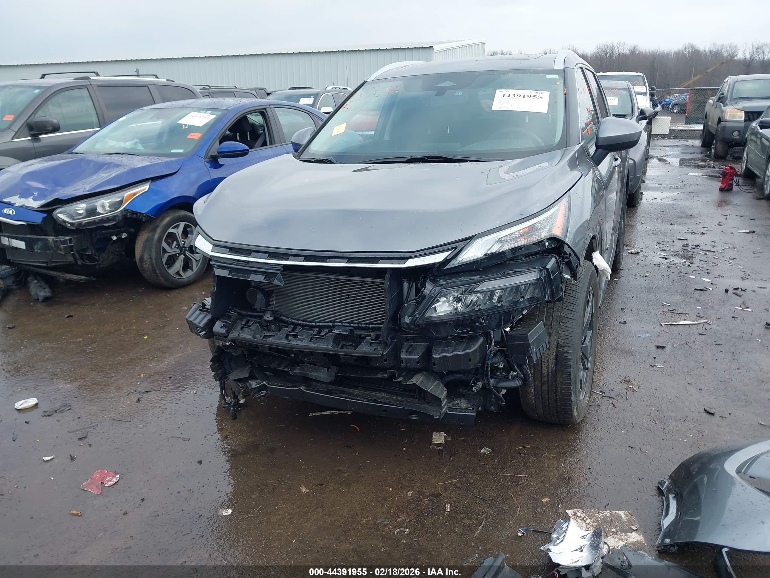NISSAN ROGUE image 6