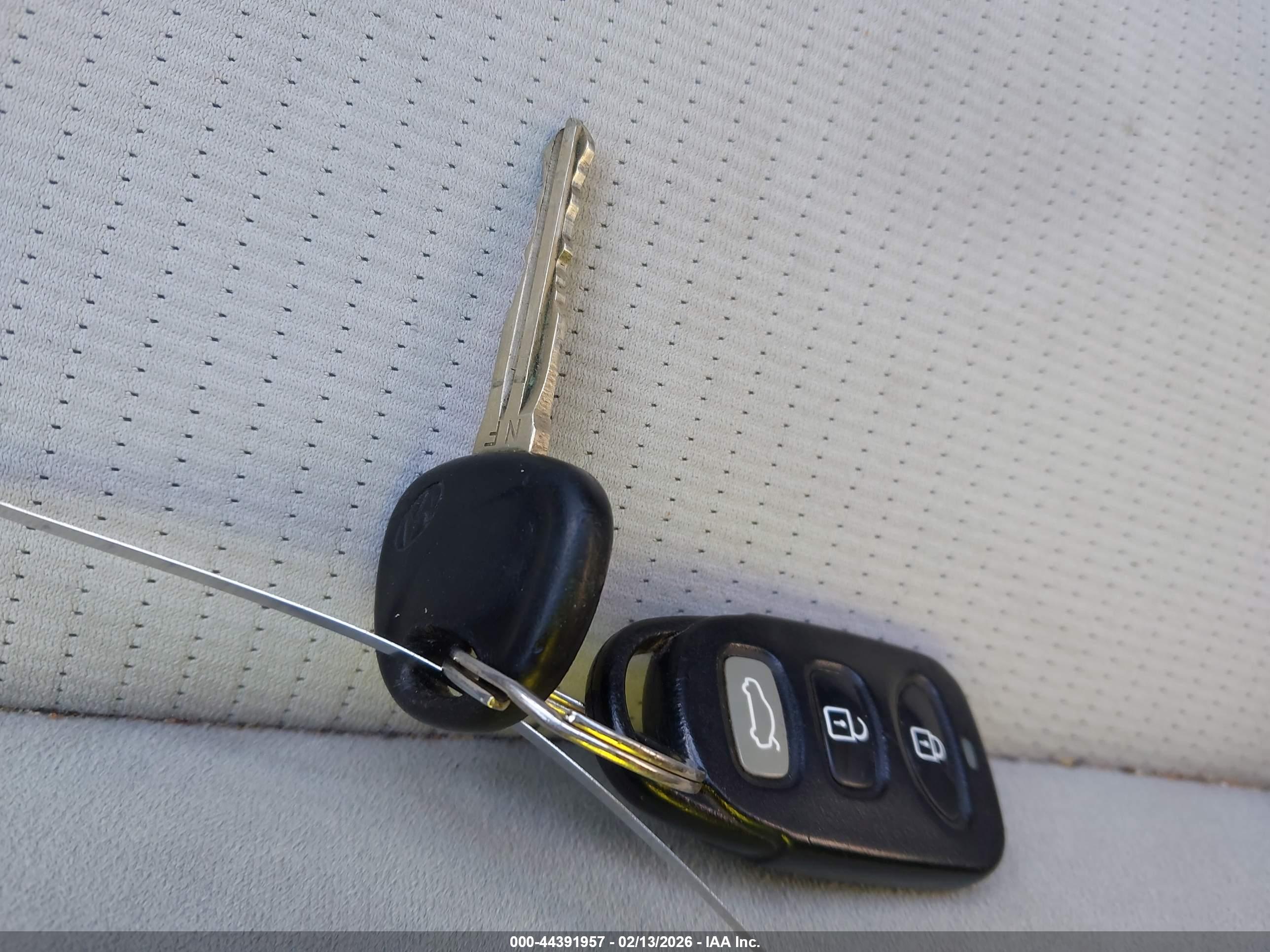 HYUNDAI SONATA image 11