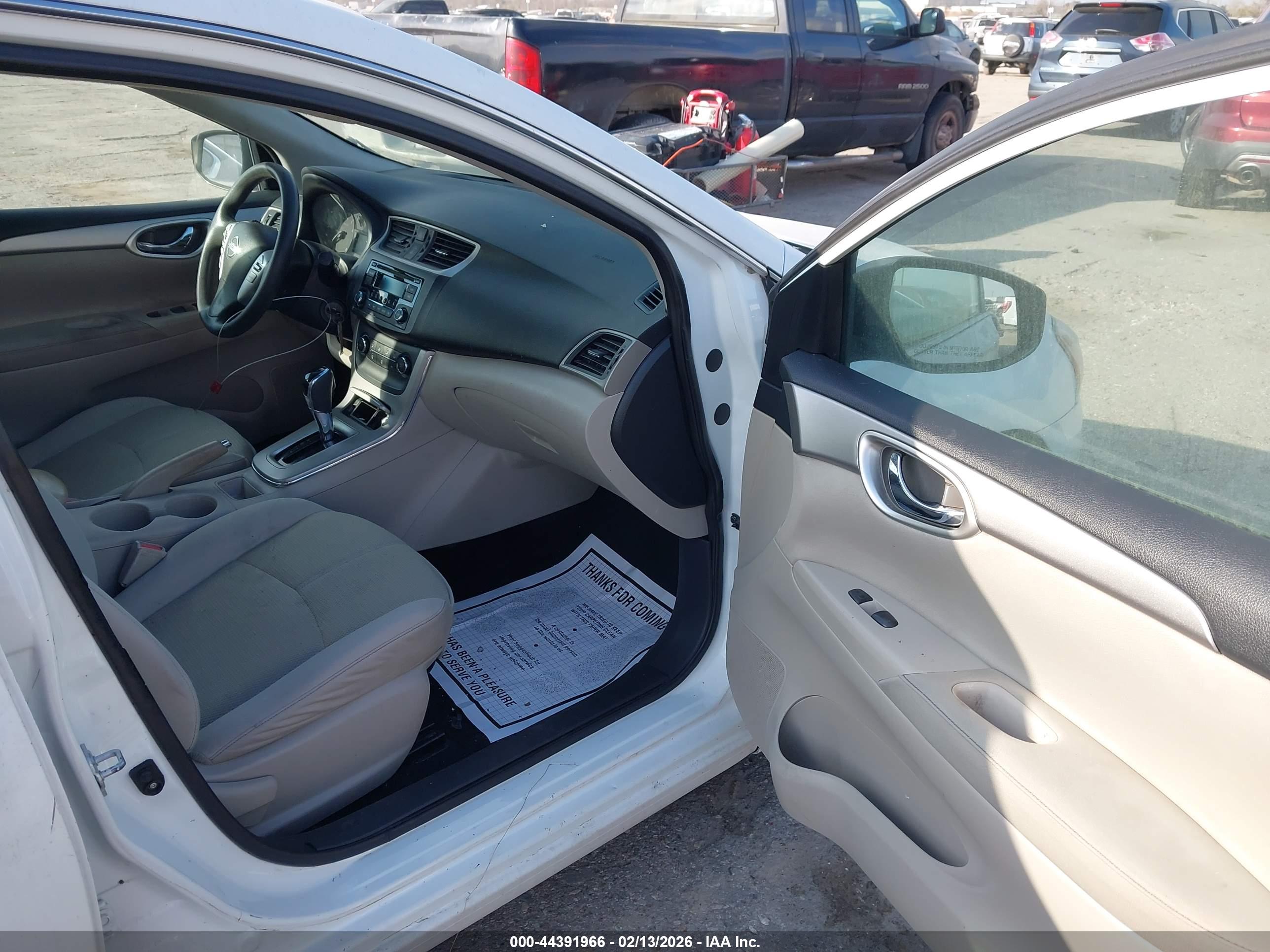 NISSAN SENTRA image 5