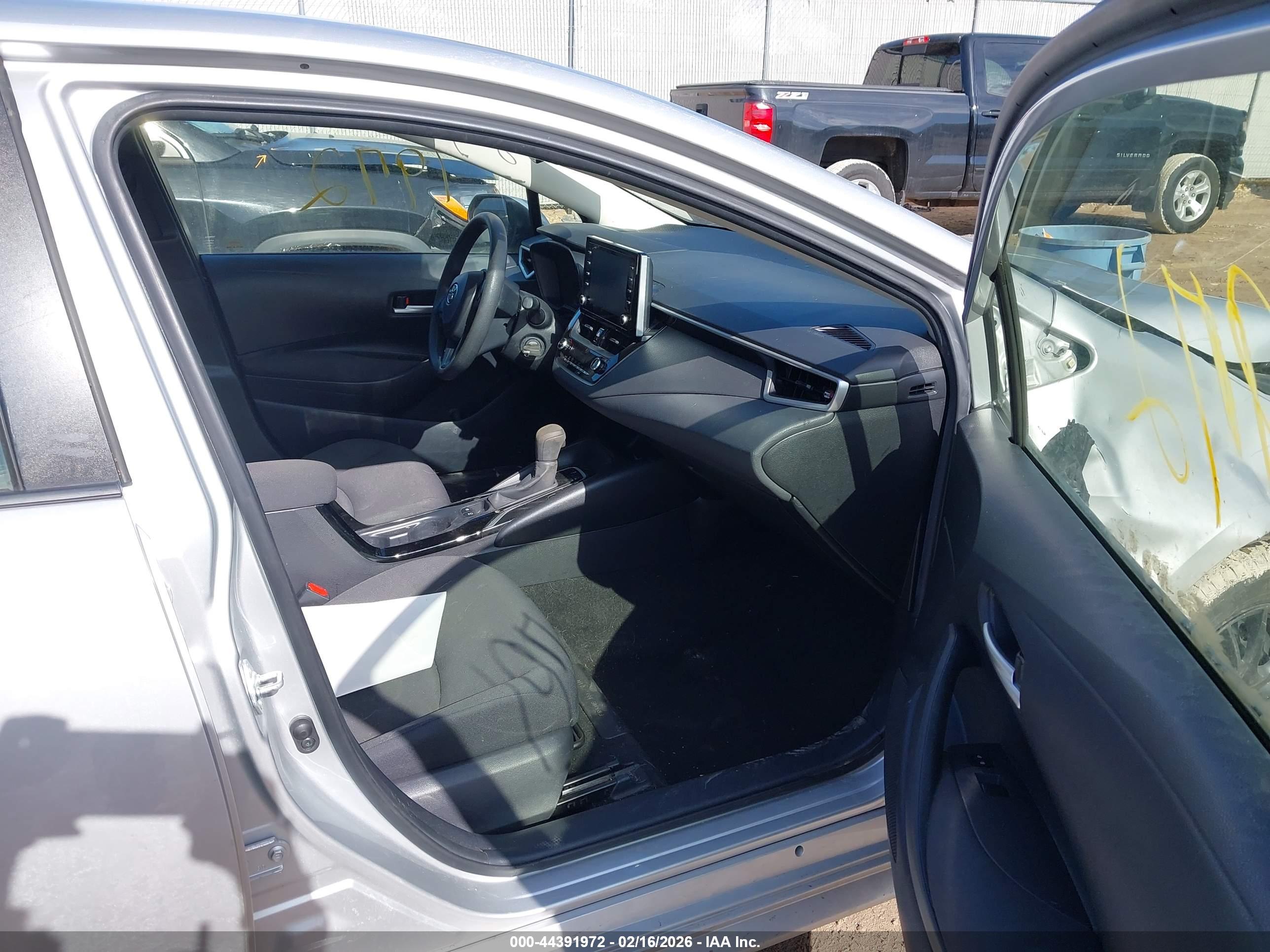 TOYOTA COROLLA image 5