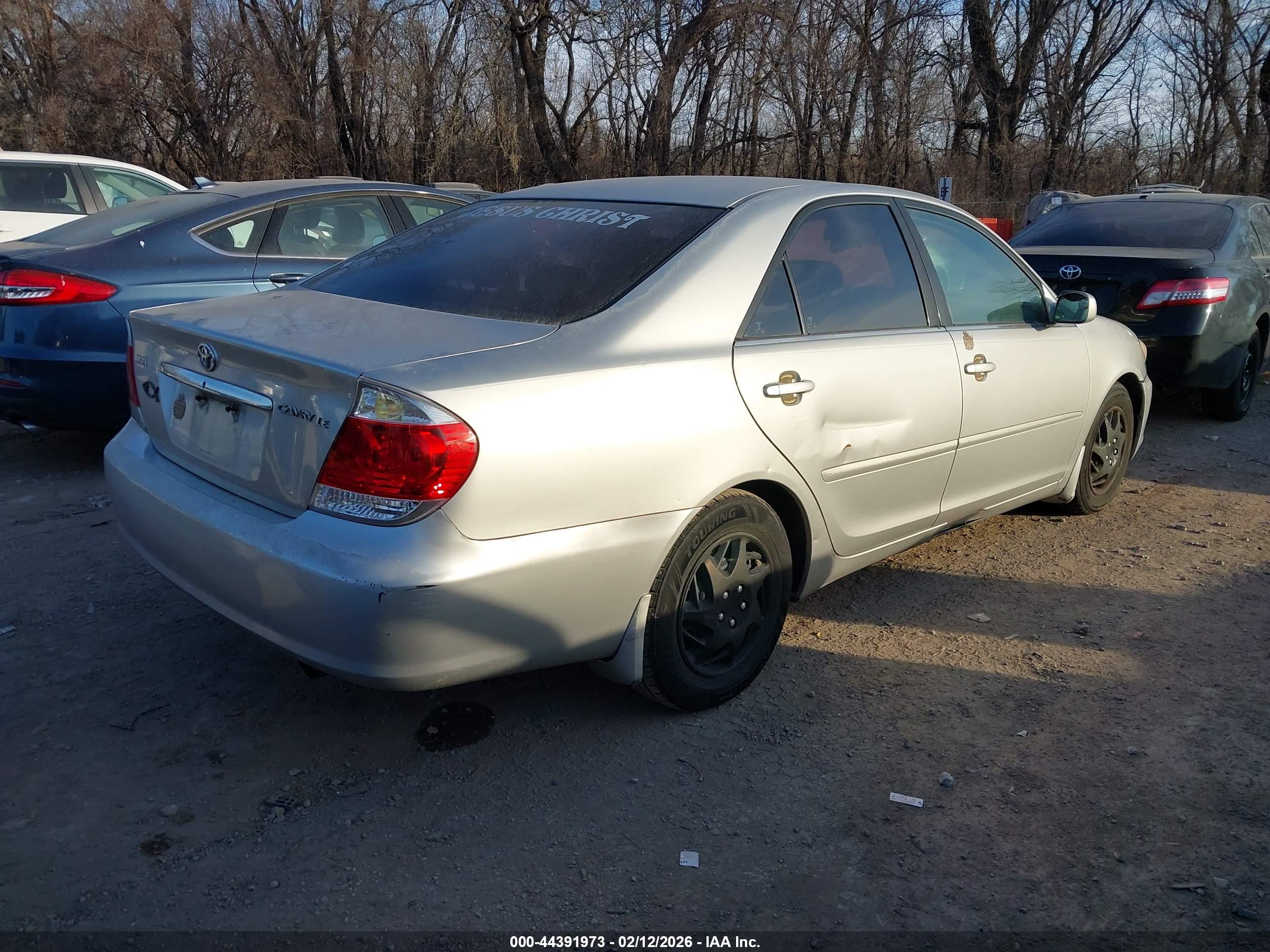 TOYOTA CAMRY image 4