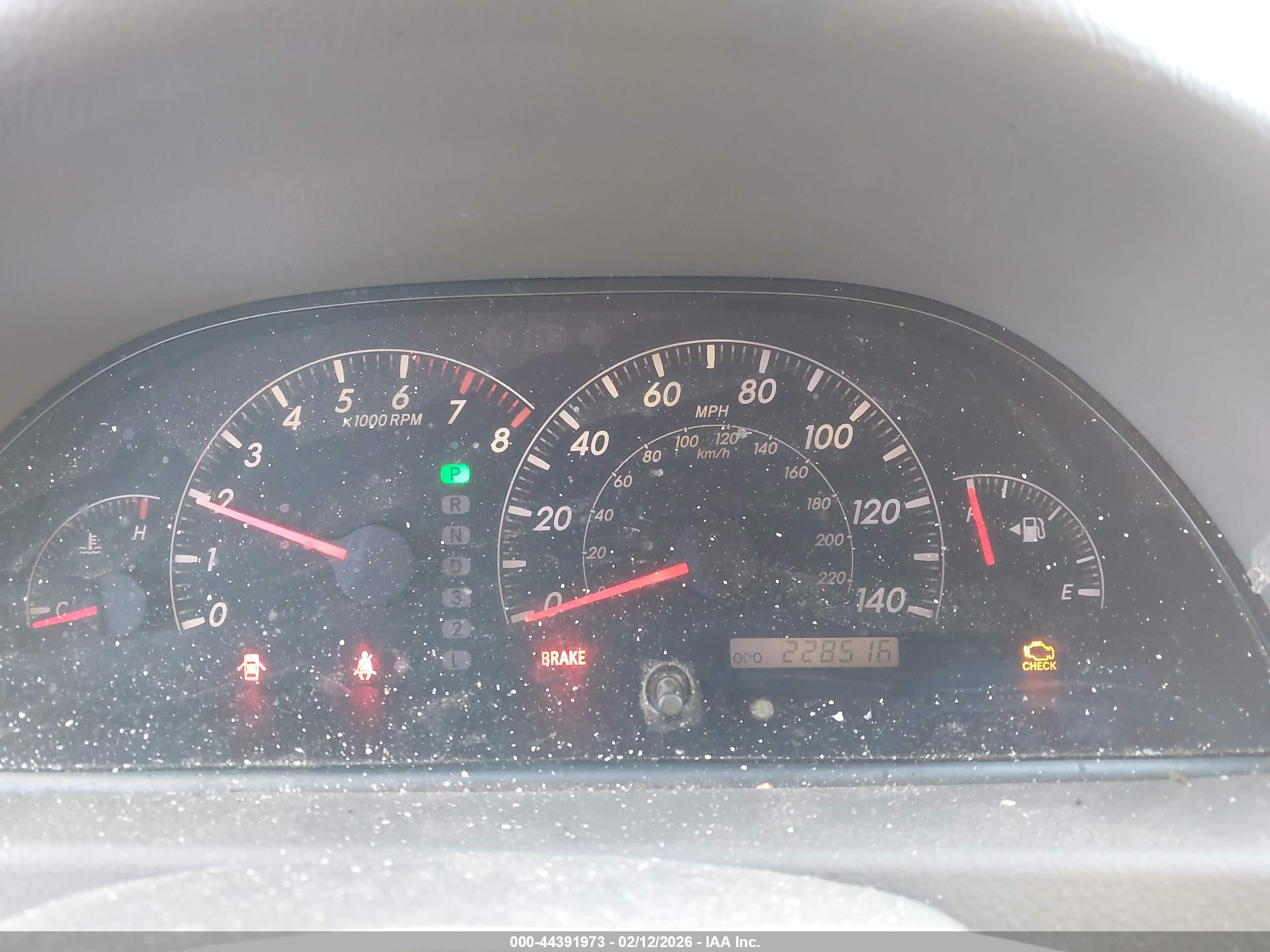 TOYOTA CAMRY image 7