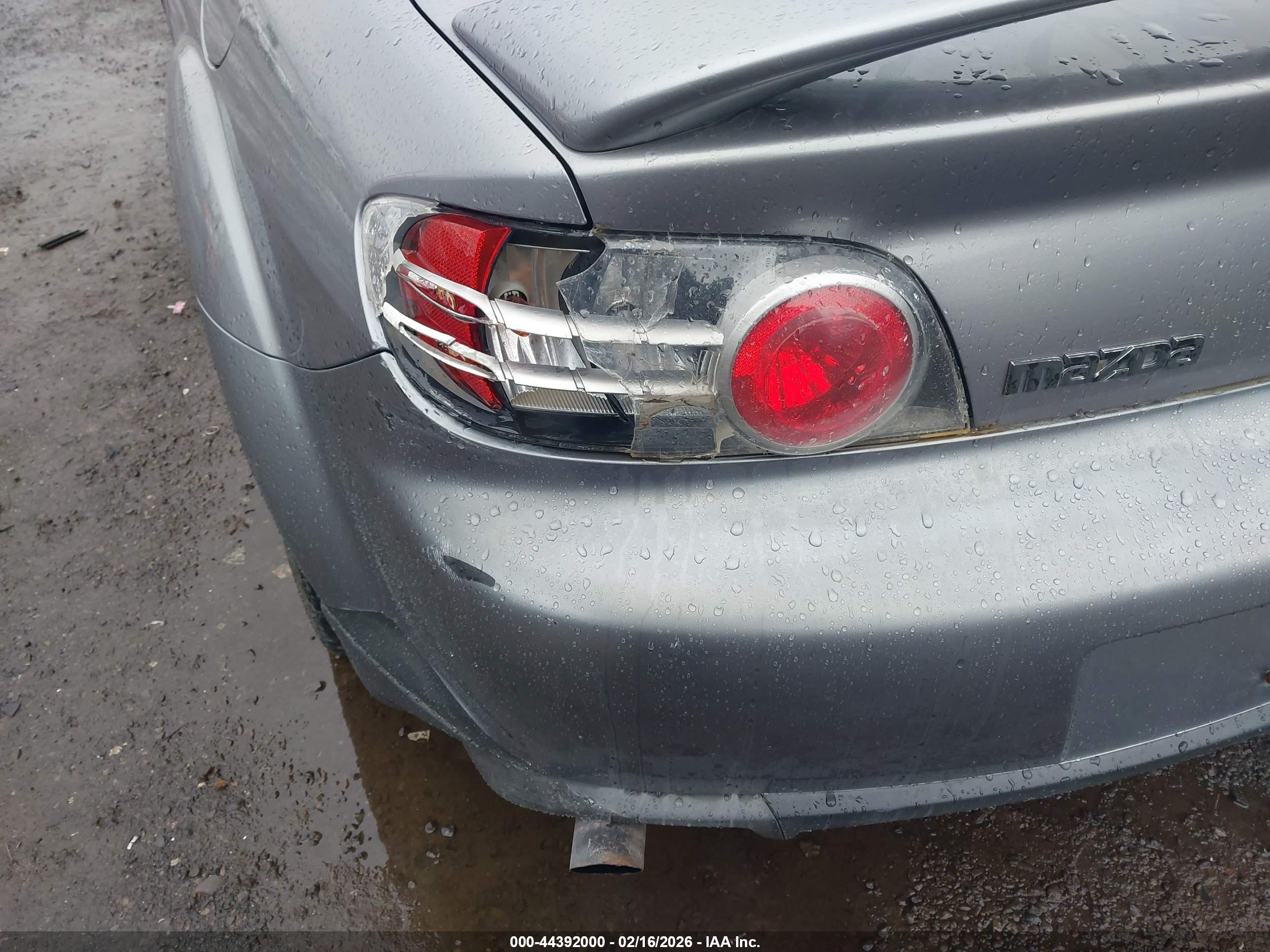 MAZDA RX-8 image 6
