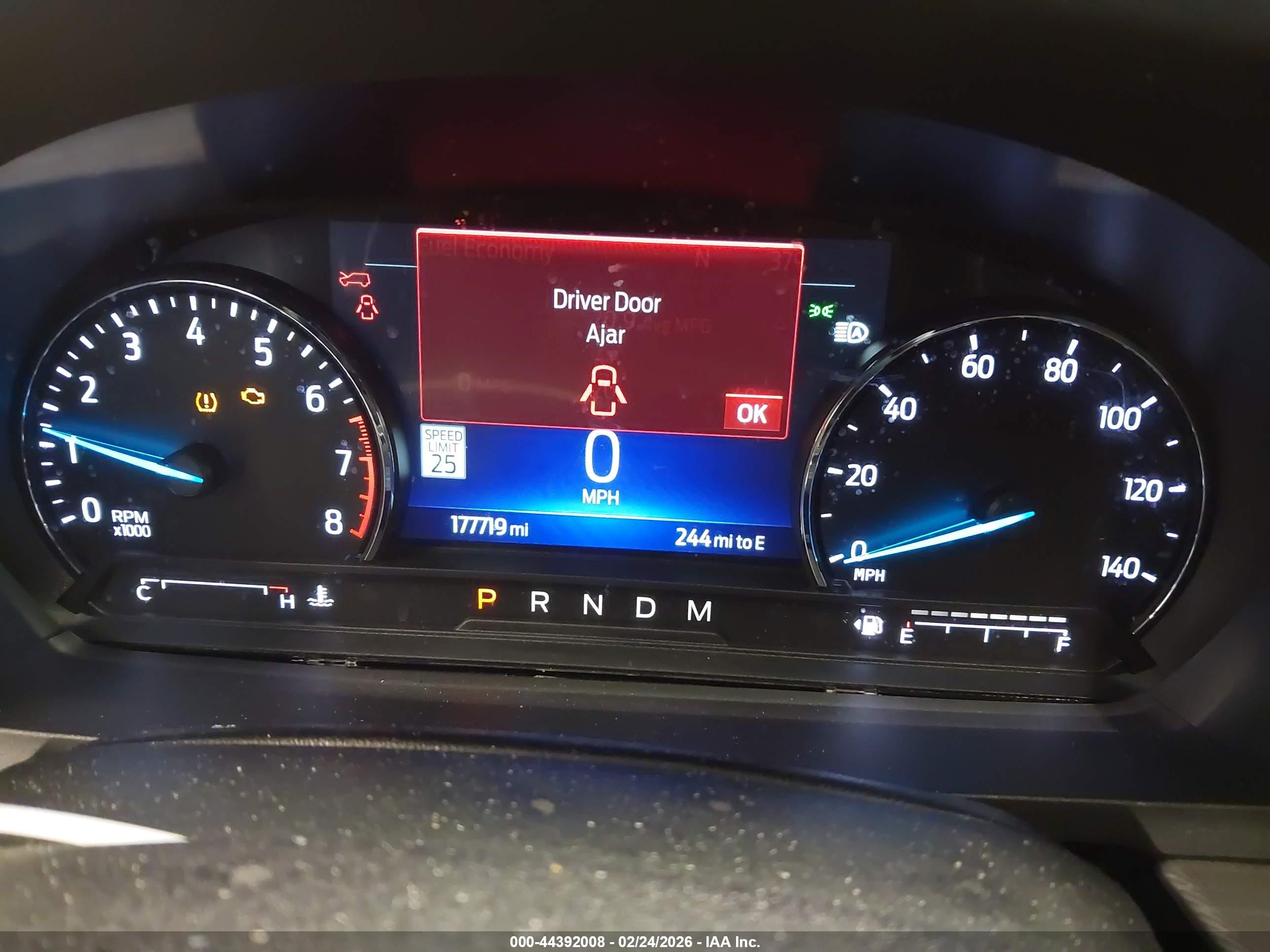 FORD EXPLORER image 7