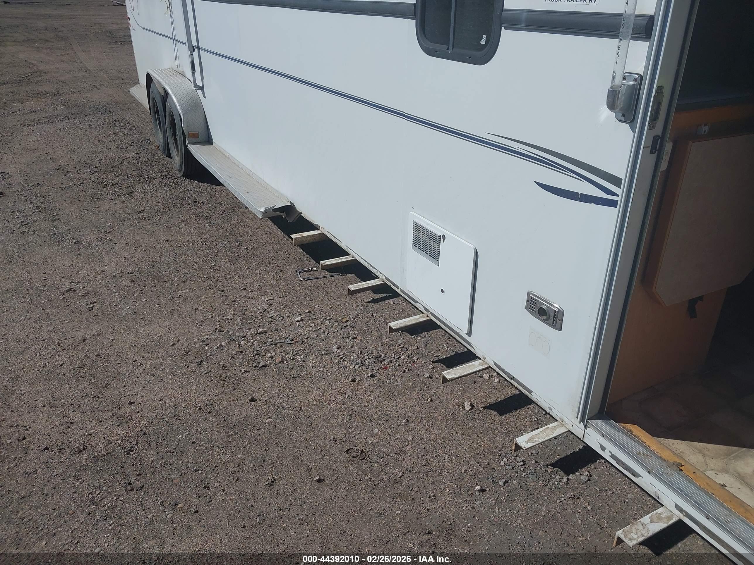 FOUR WINDS image 6