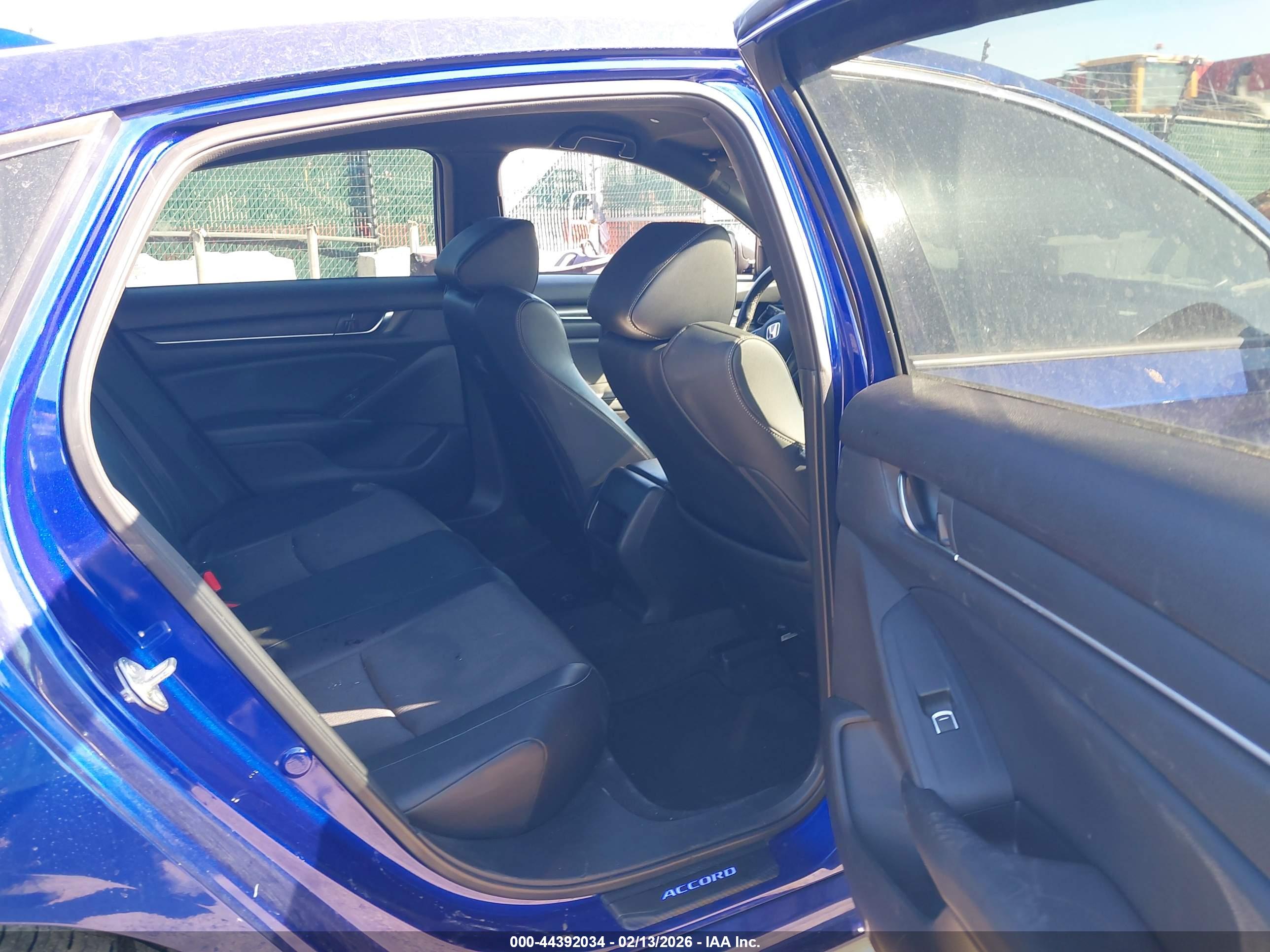 HONDA ACCORD image 8