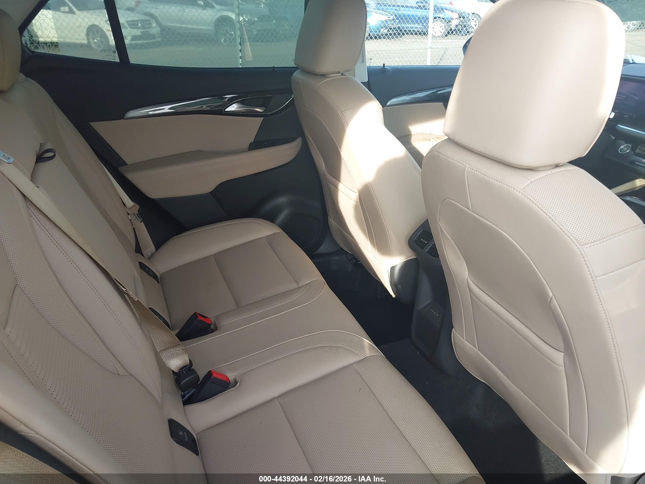BUICK ENVISION image 8