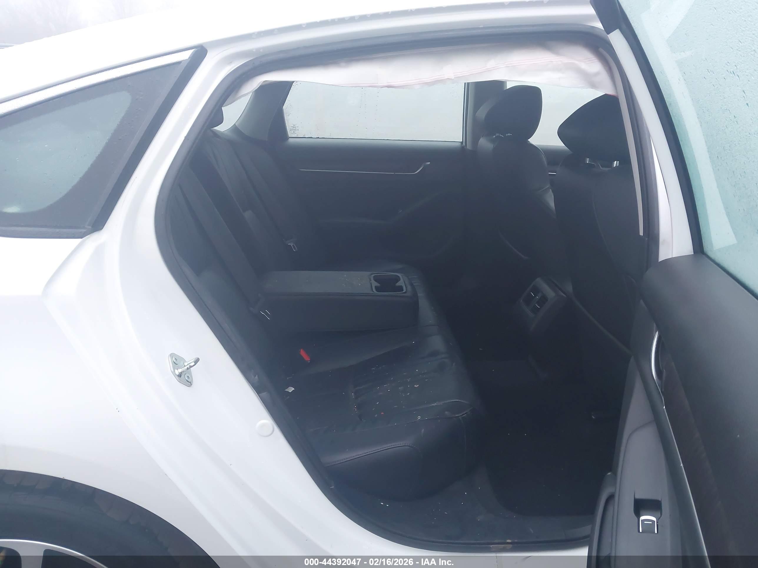 HONDA ACCORD image 8