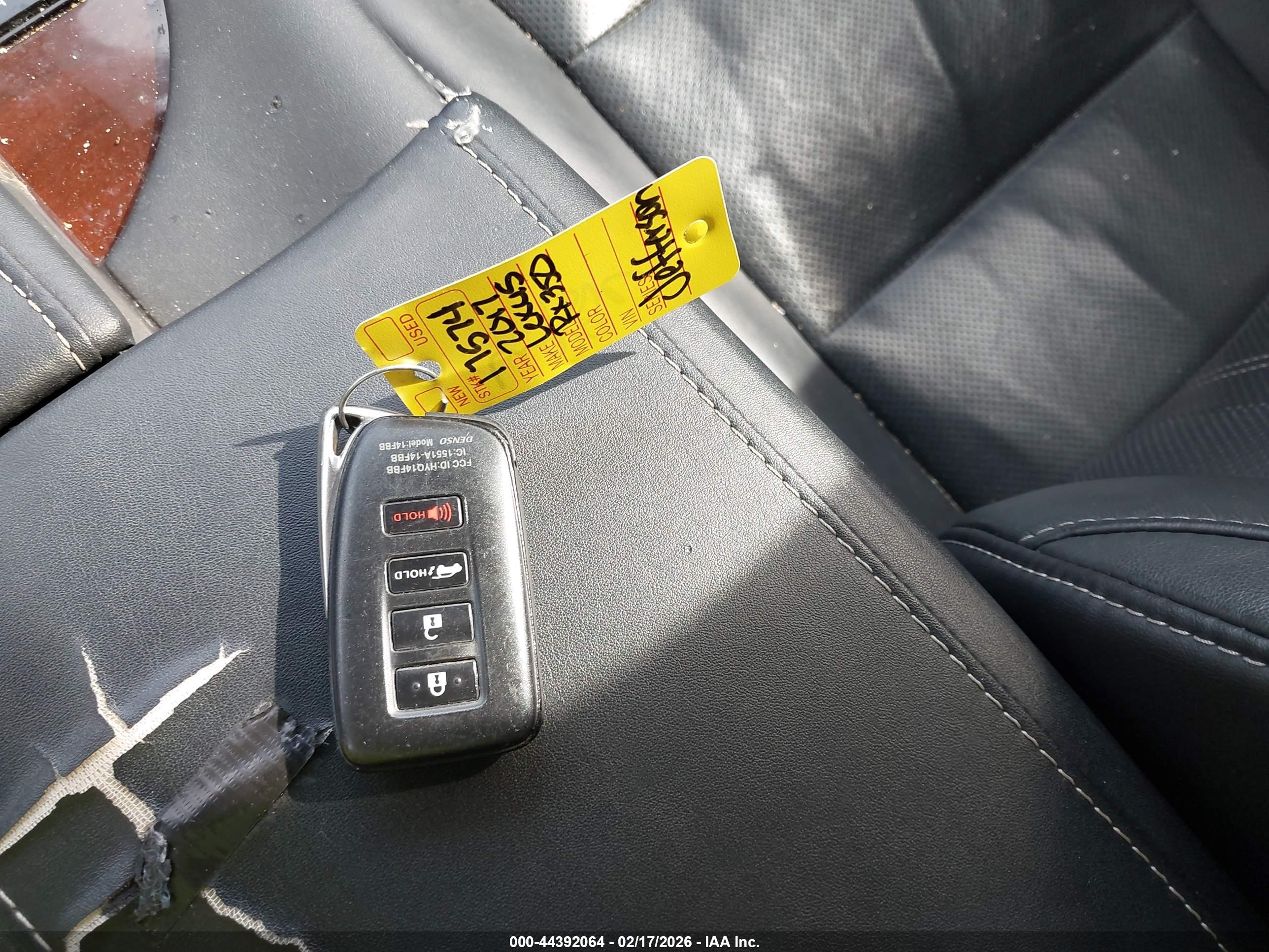 LEXUS RX image 11