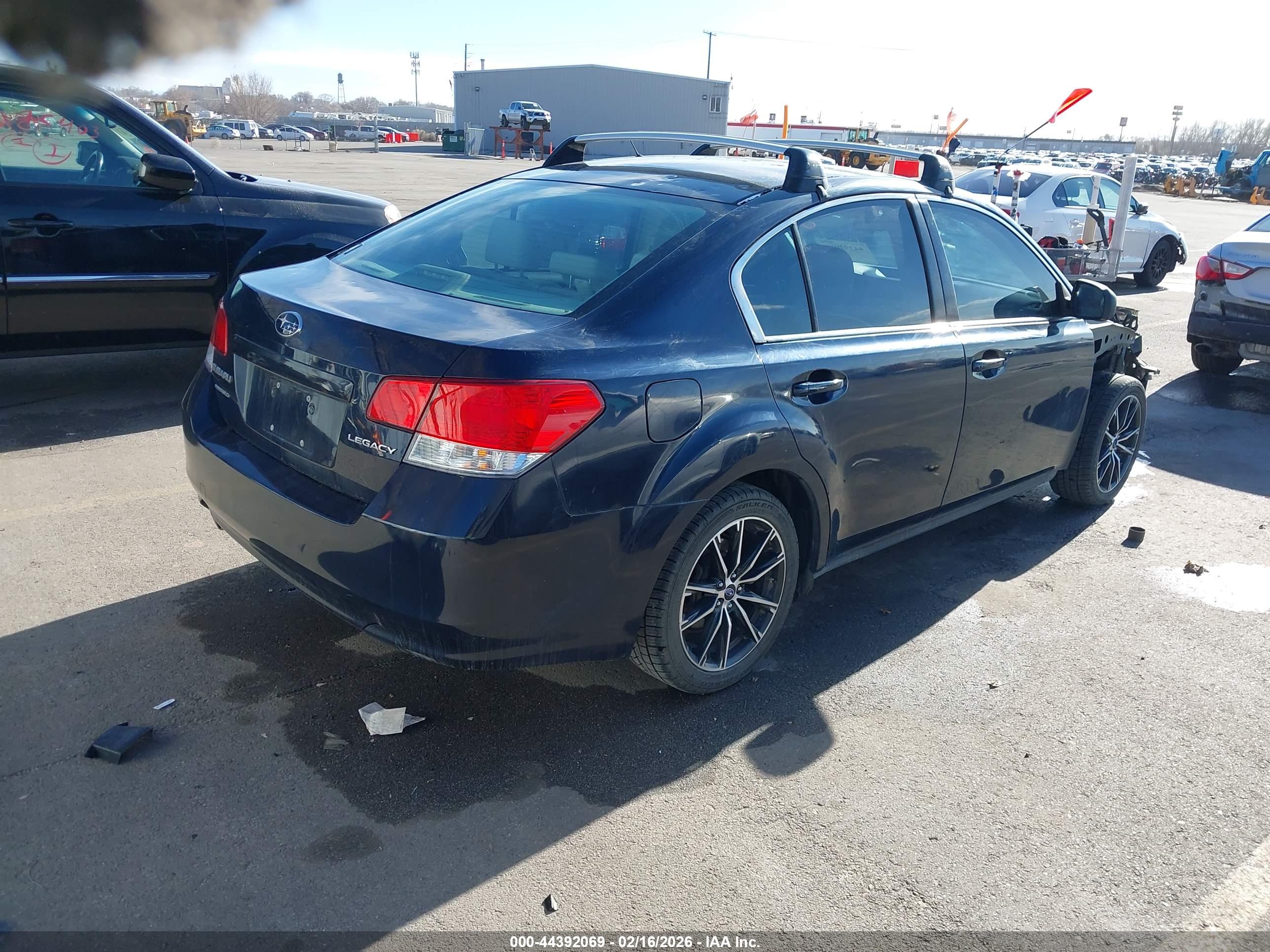 SUBARU LEGACY image 4