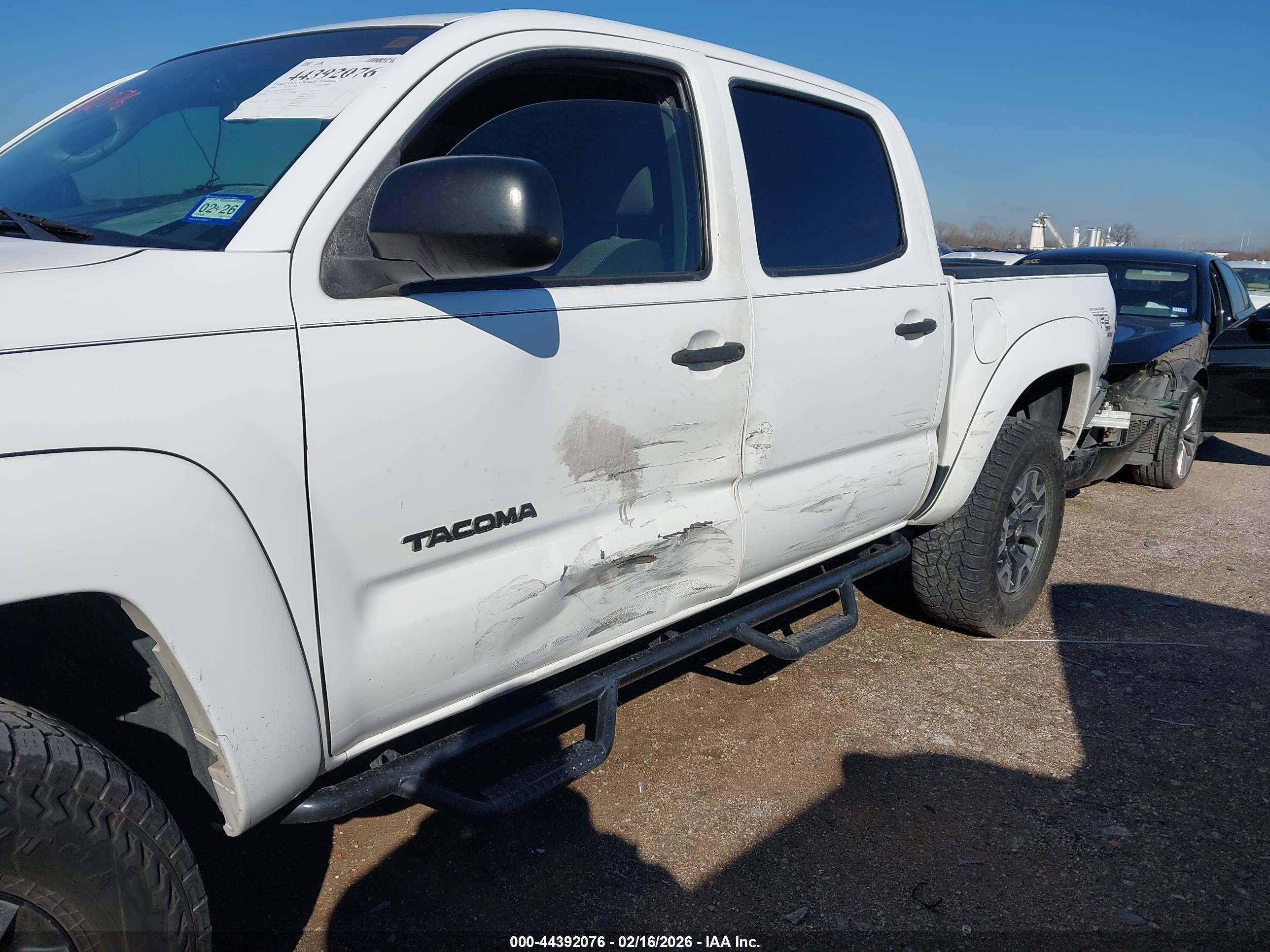 TOYOTA TACOMA image 6