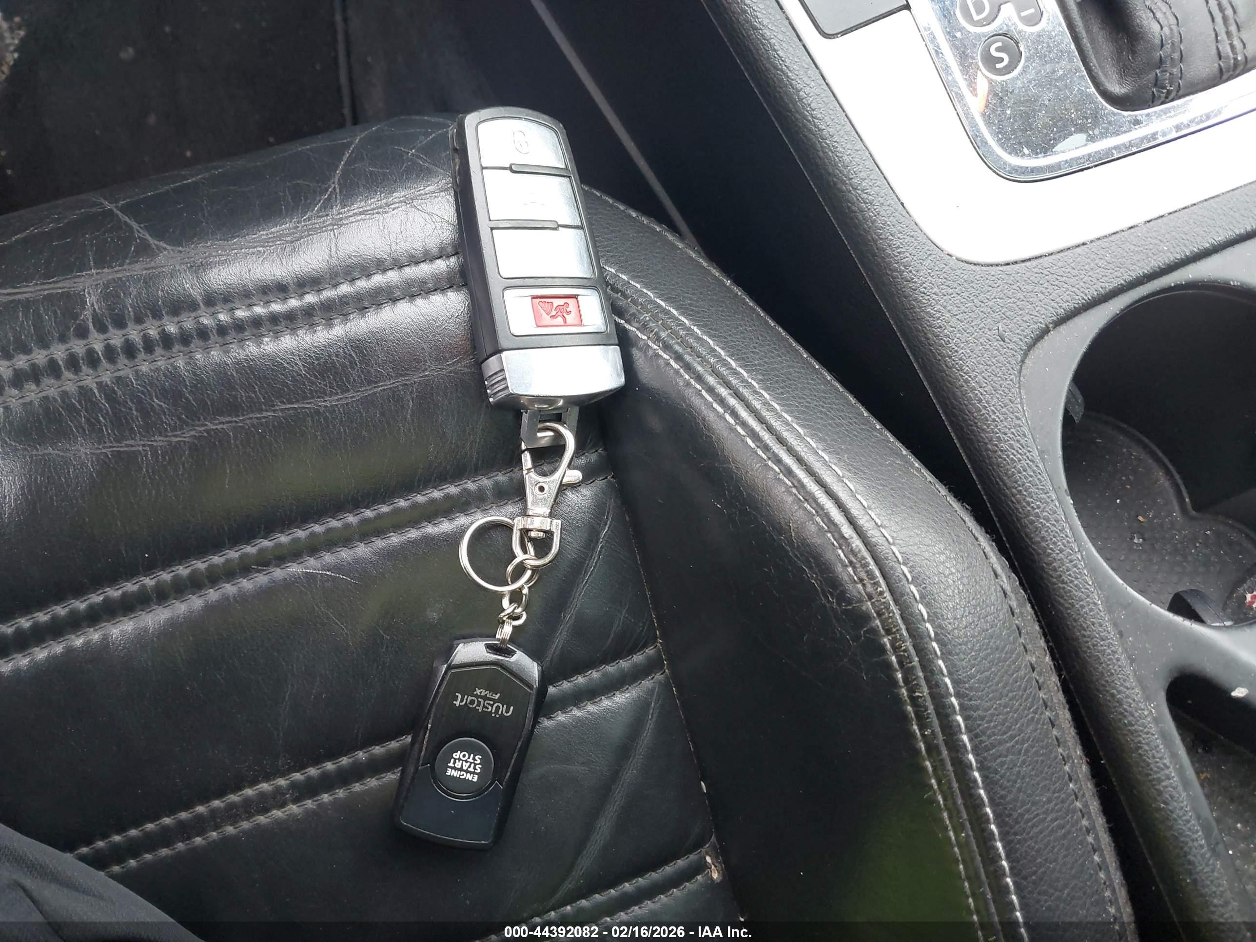 VOLKSWAGEN CC image 11