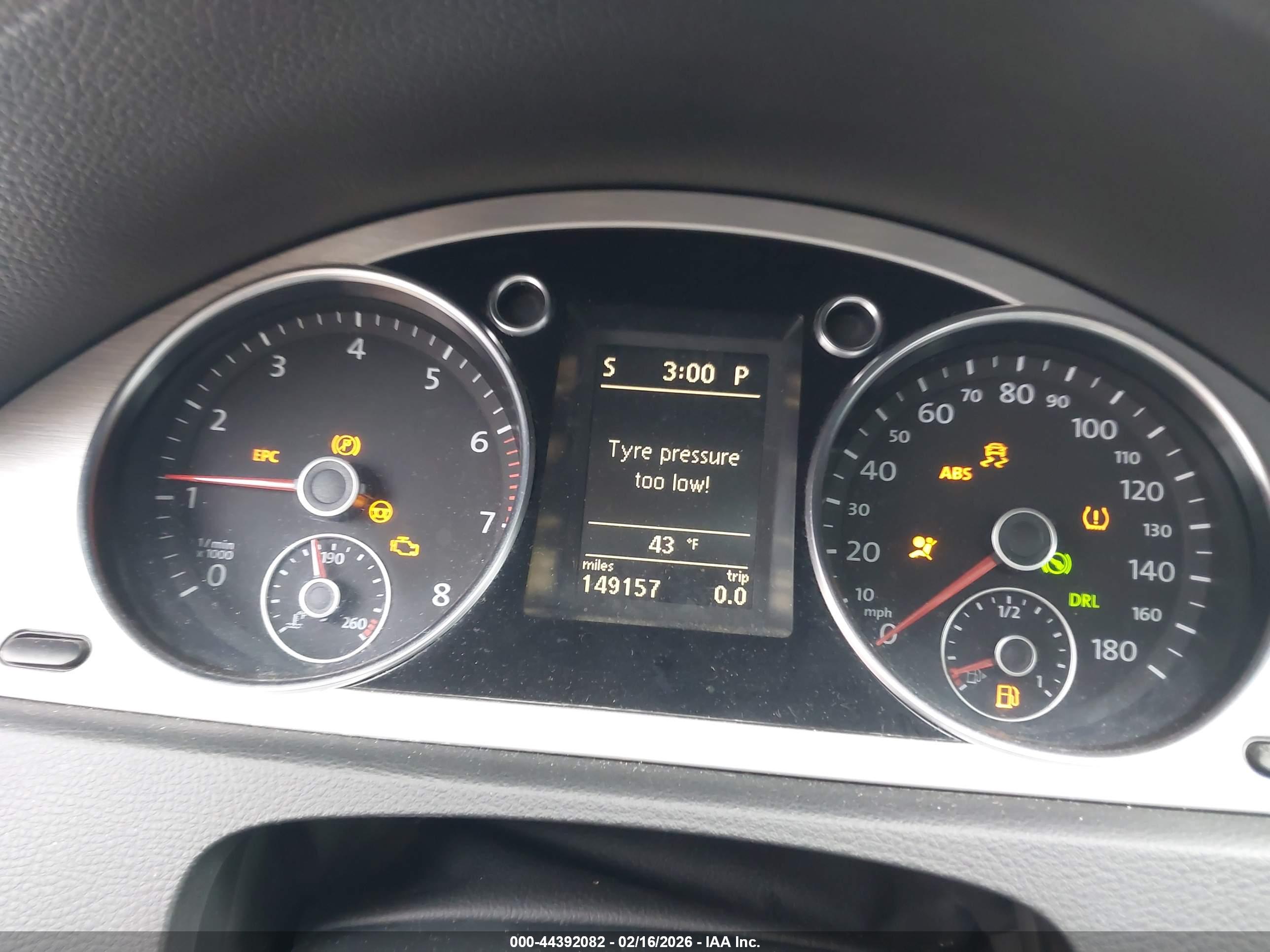 VOLKSWAGEN CC image 7