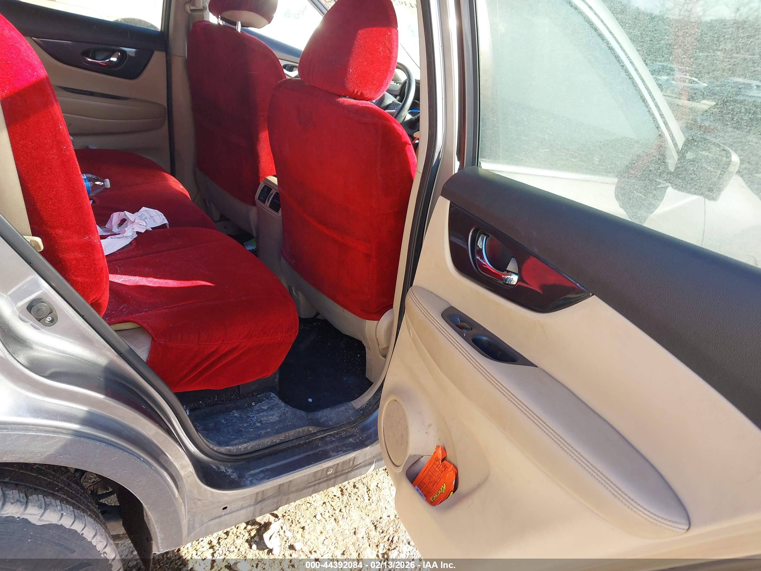 NISSAN ROGUE image 8